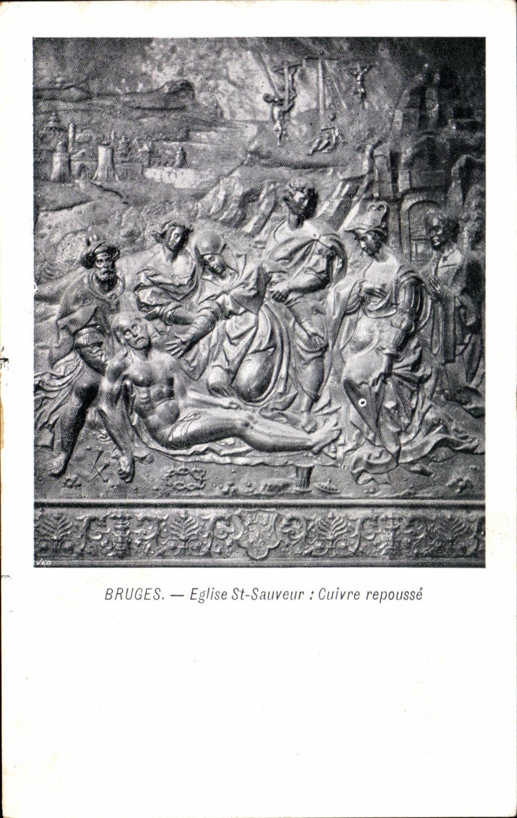 CPA Bruges Eglise St Saver copper pushes back