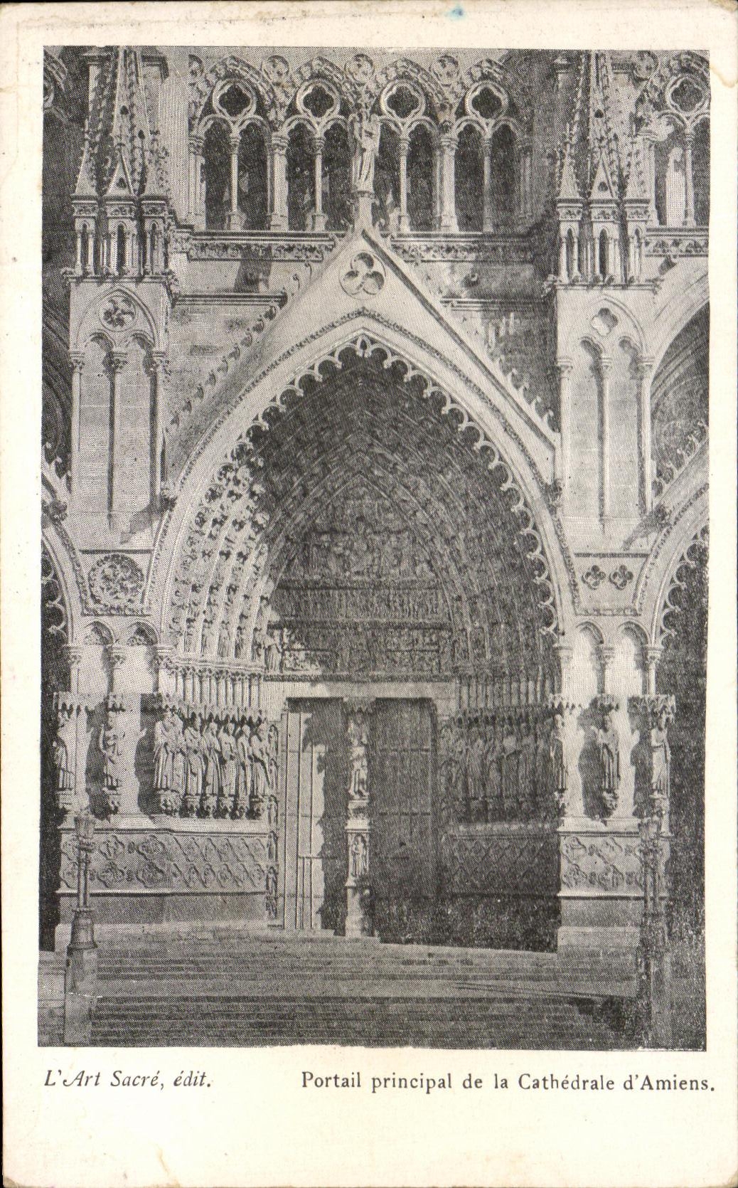 CPA principal Gate of the Cathedral of Amiens
