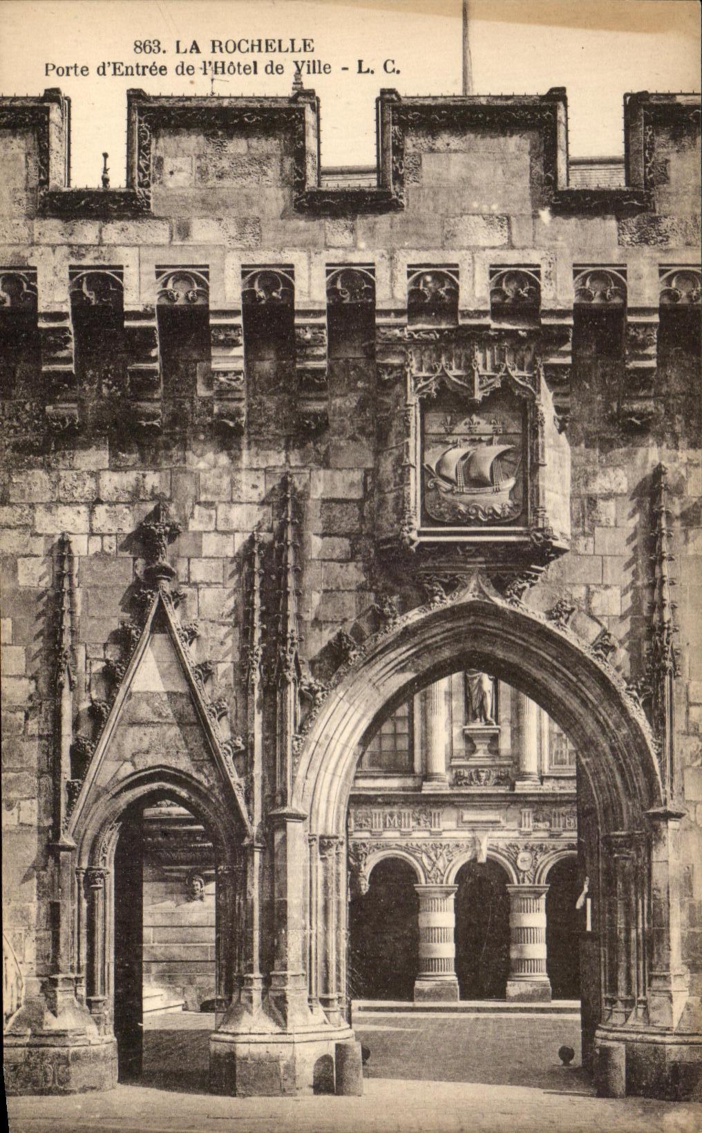 CPA La Rochelle Main door of I' Town hall