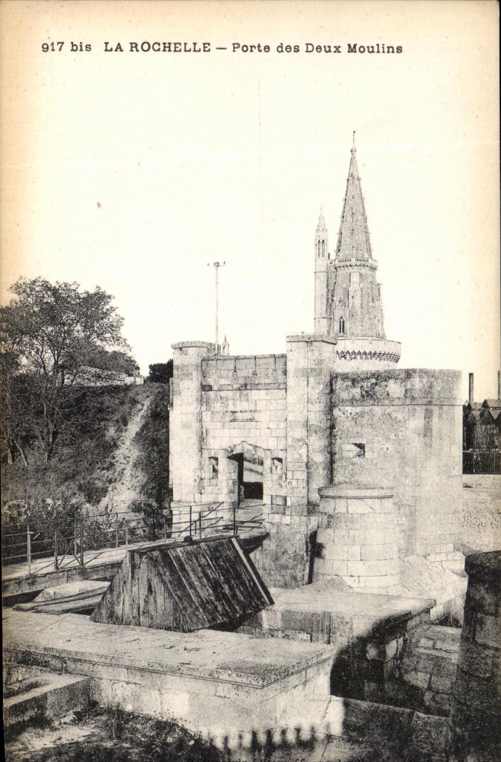 Puerta de CPA La Rochelle de ambos Moulins