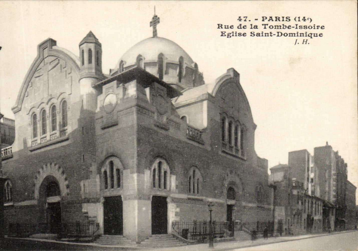 CPA Paris Street Of the Tomb Issoire Church Saint Dominique