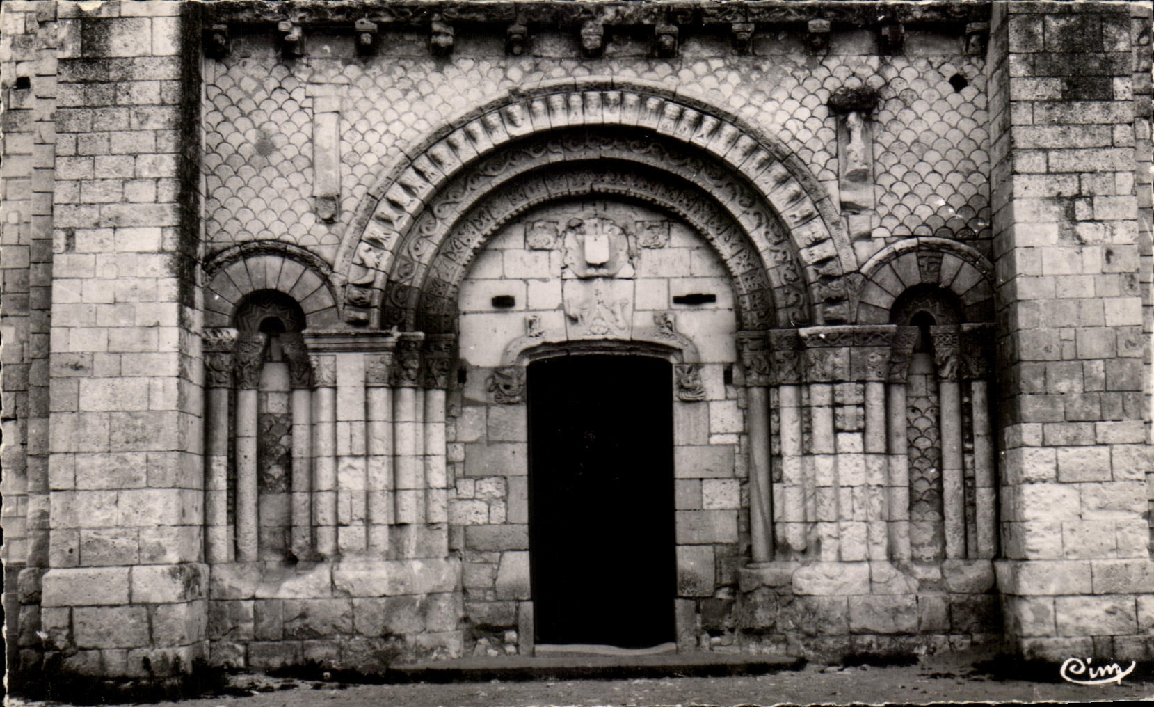 CPA Parcay sur Vienne Portail de l'Eglise