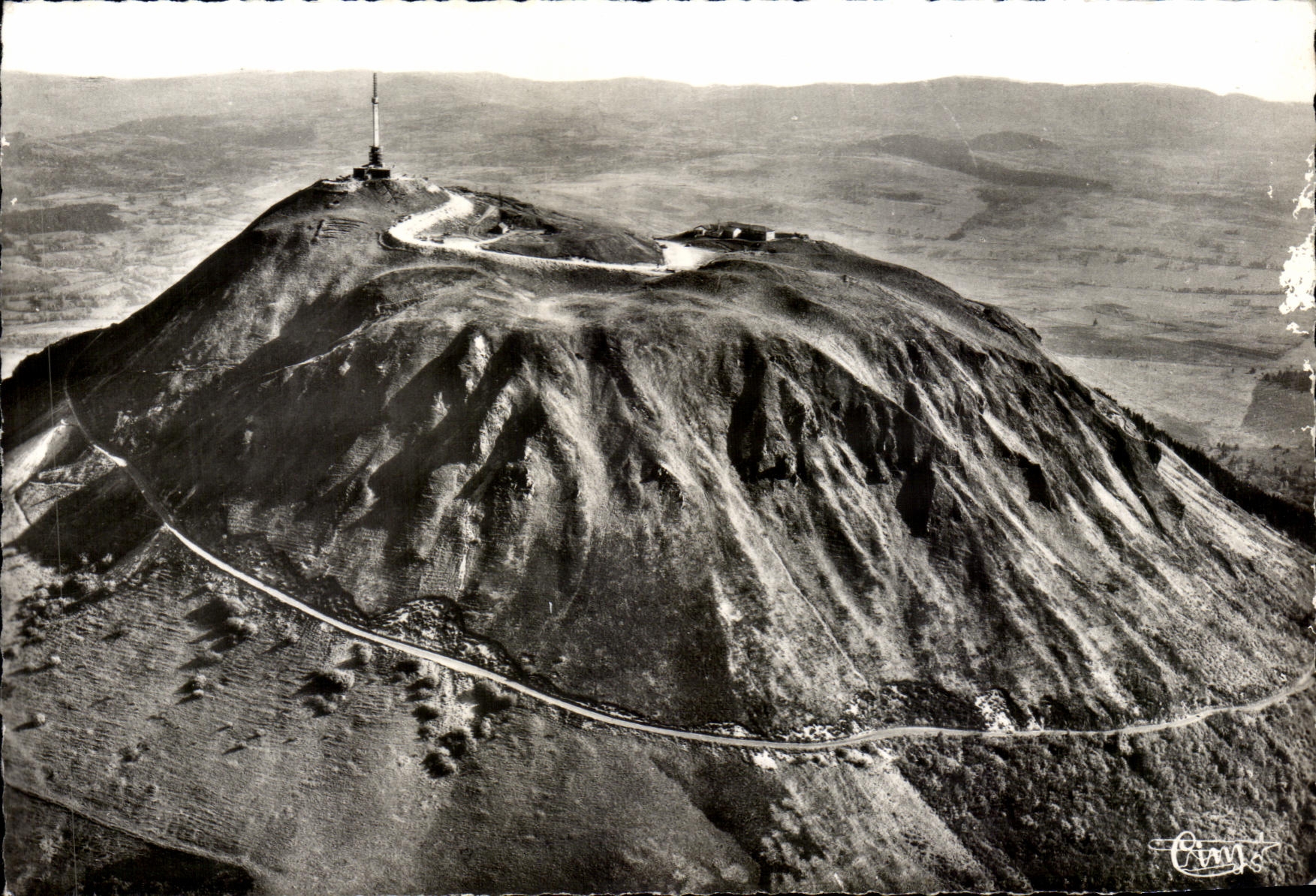 CPSM Tourist France Puy De Dome the Car Road