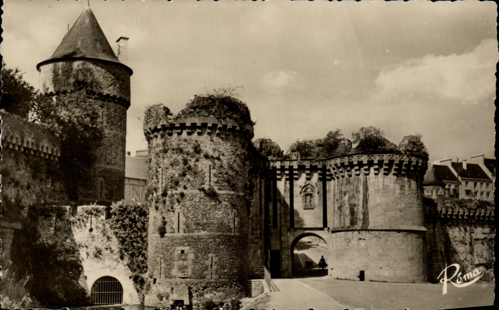 CPSM Ferns Gate Our Lady