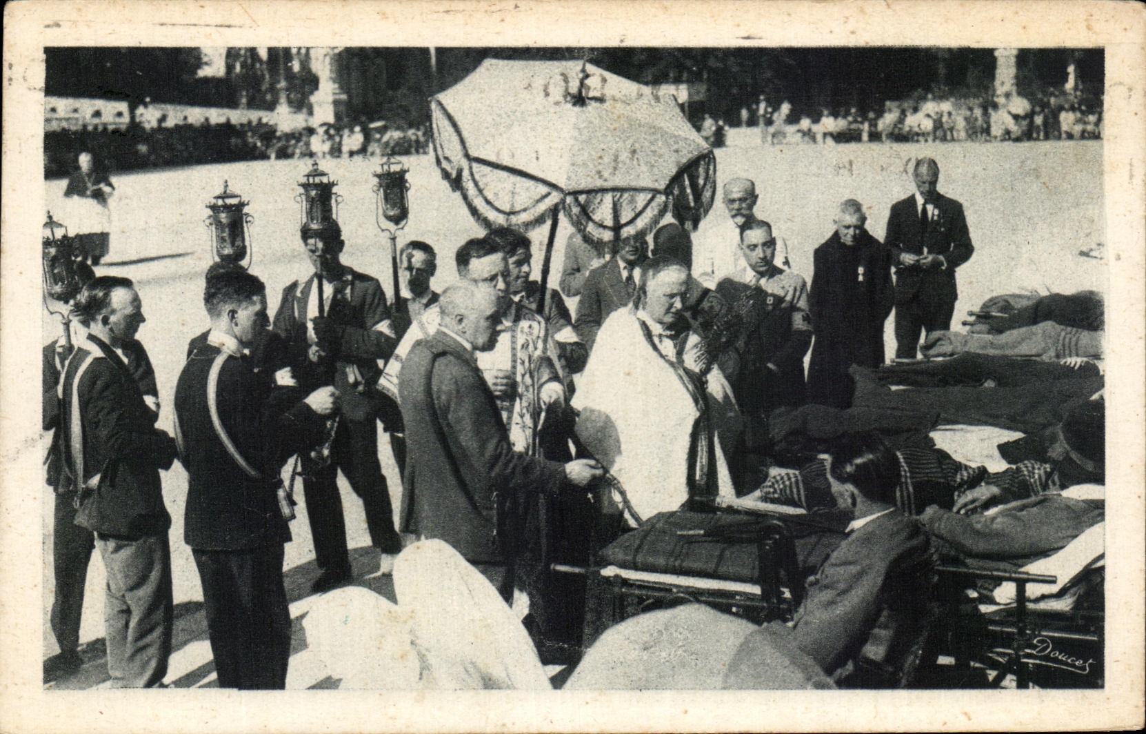 CPA Lourdes Fort Castle Fort La blessing of the patients