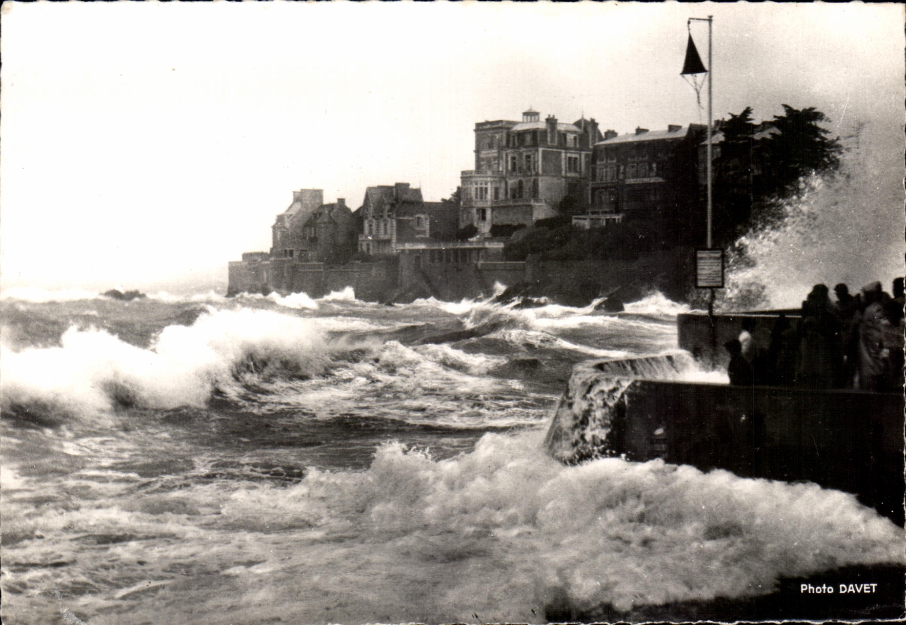 CPA En Bretagne Parame Rochebonne Maree d'equinoxe