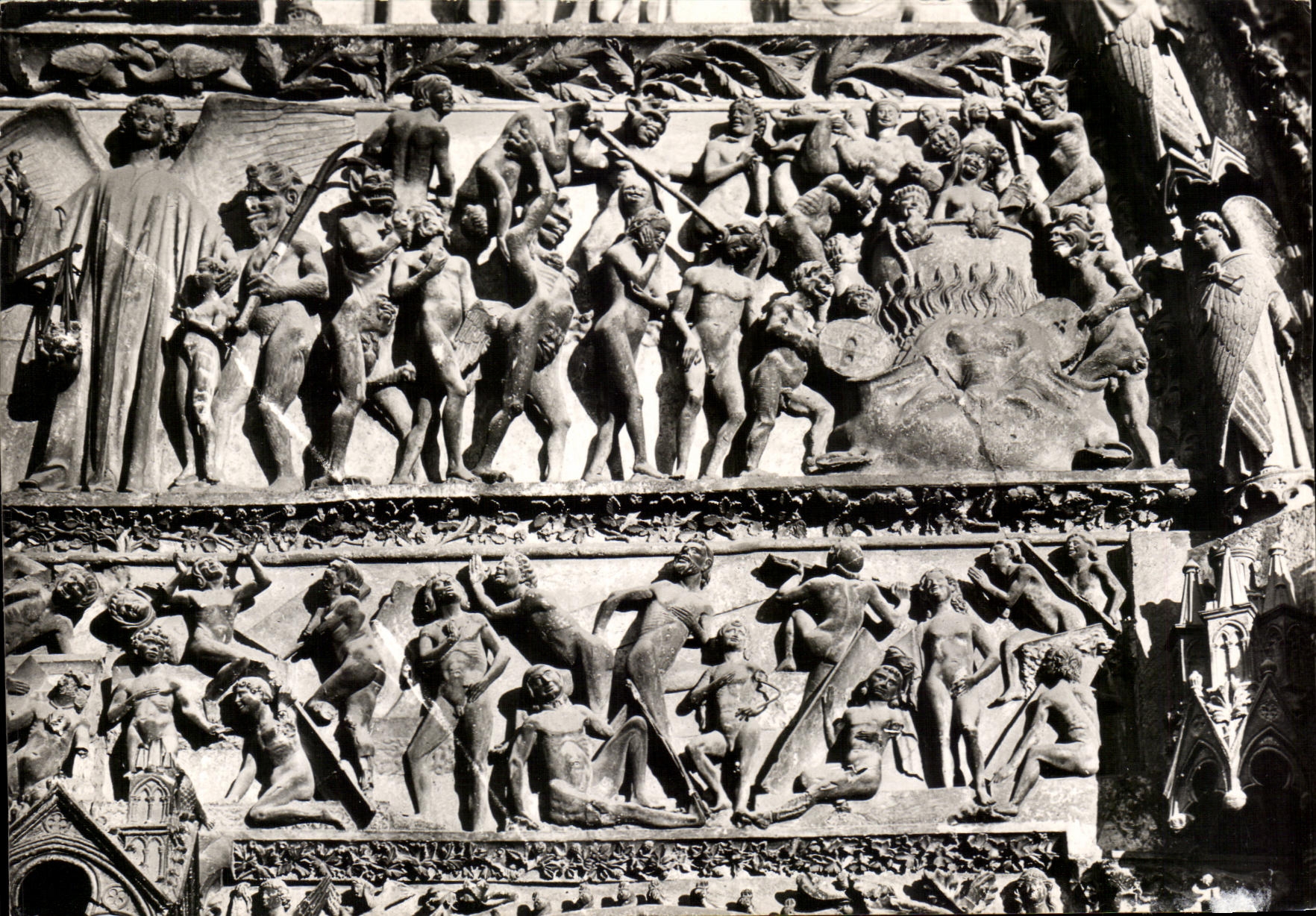 La puerta de St Etienne de la catedral de CPA Bourges salio del timpano de Jegement pasado