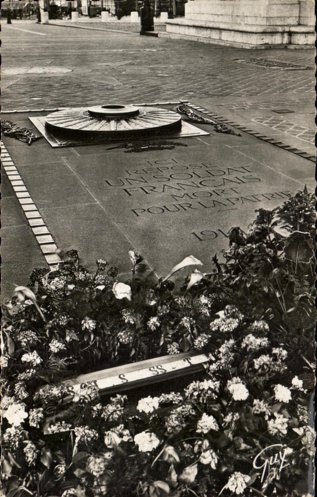 CPA Paris Merveilles Tombe du Soldat Inconnu sous I'arc de triomphe de I'Etoile