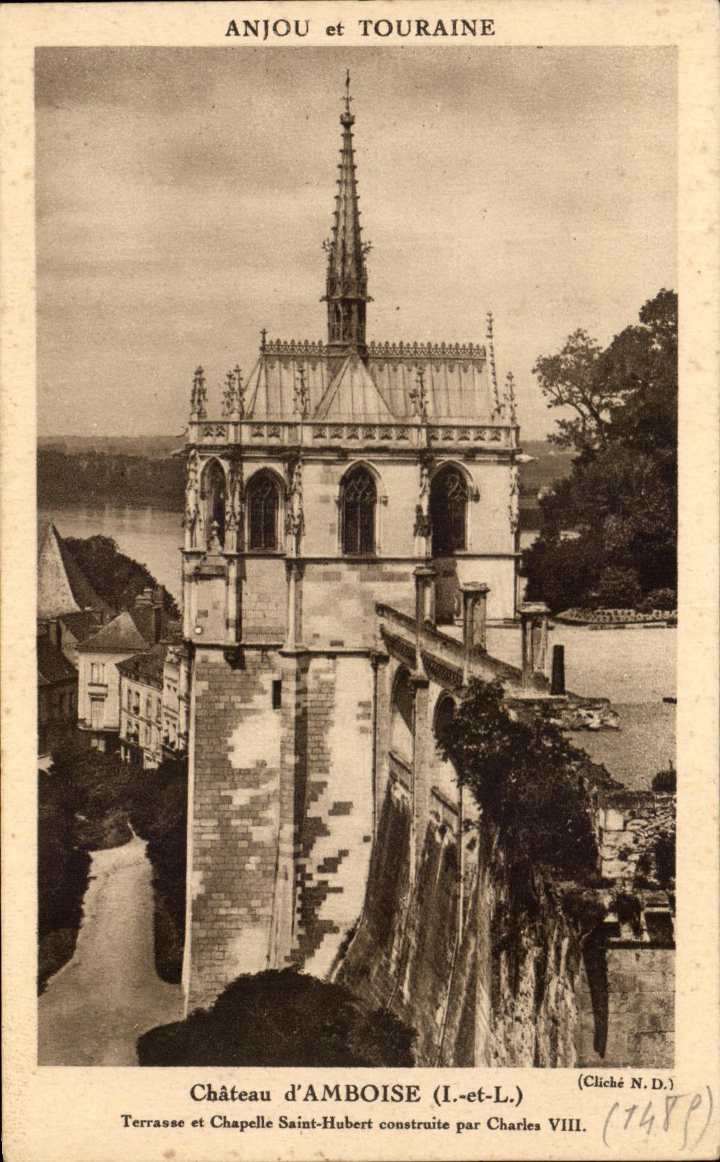 CPA Anjou y Touraine se escudan a la terraza y a santo Huberto de D Amboise de la camara acorazada