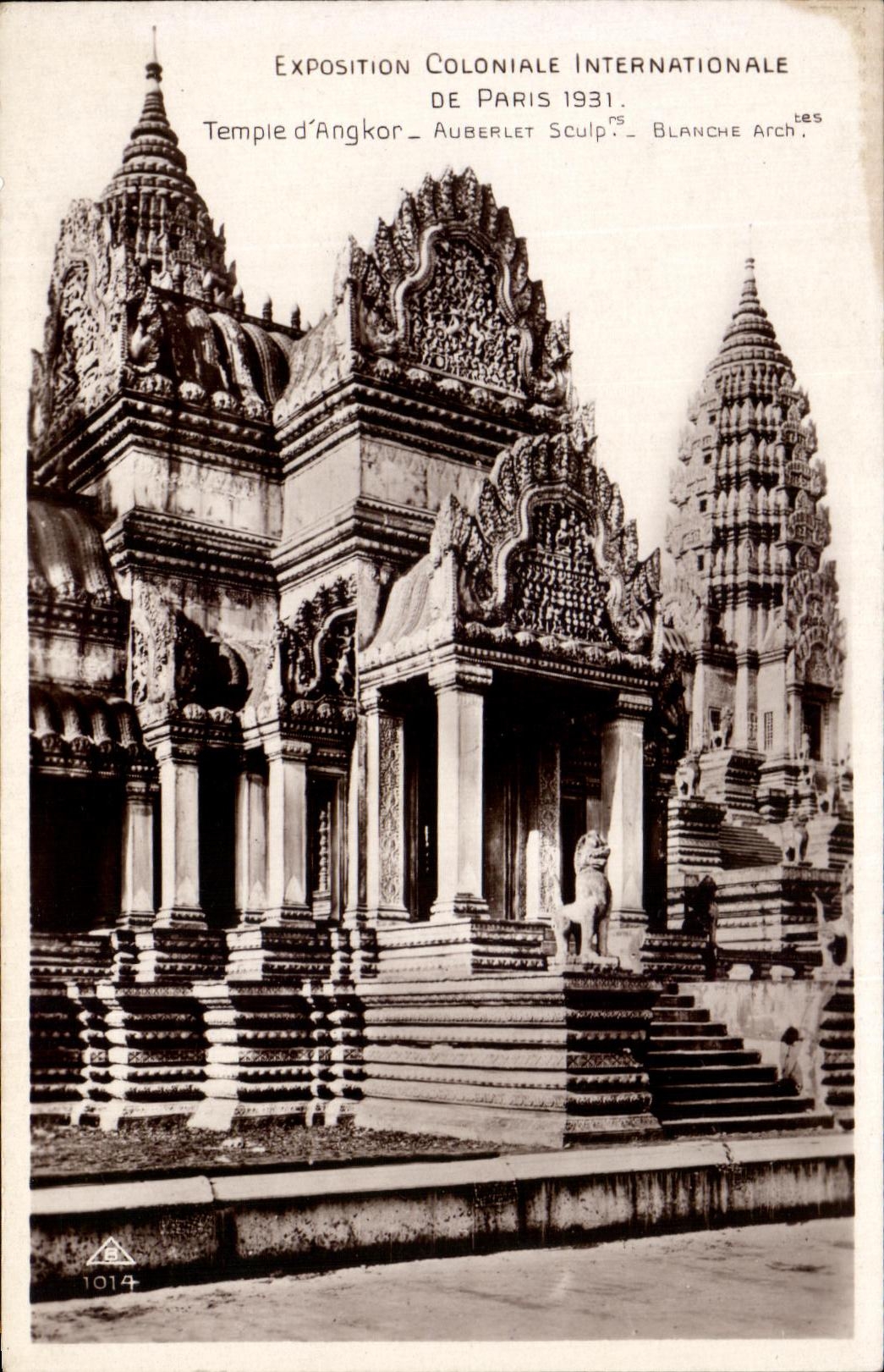 De CPA Colonial internacional favorablemente del templo 1931 de Paris de Angkor