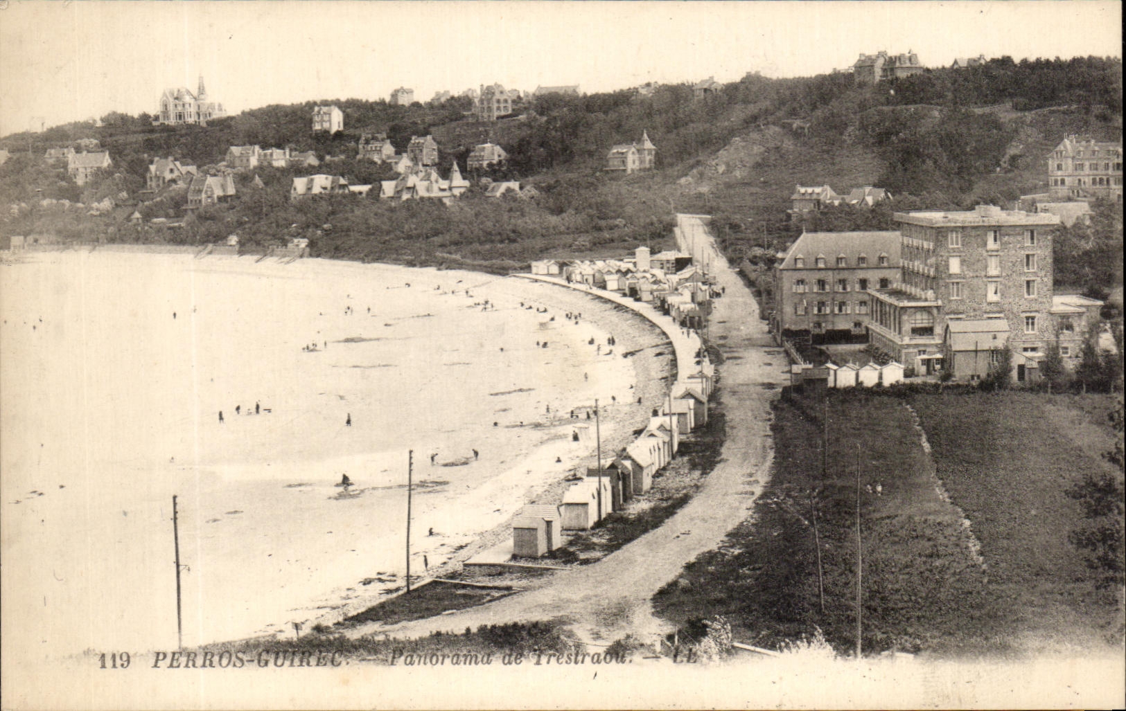 CPA Perros Guirec Panorama of Trestraou