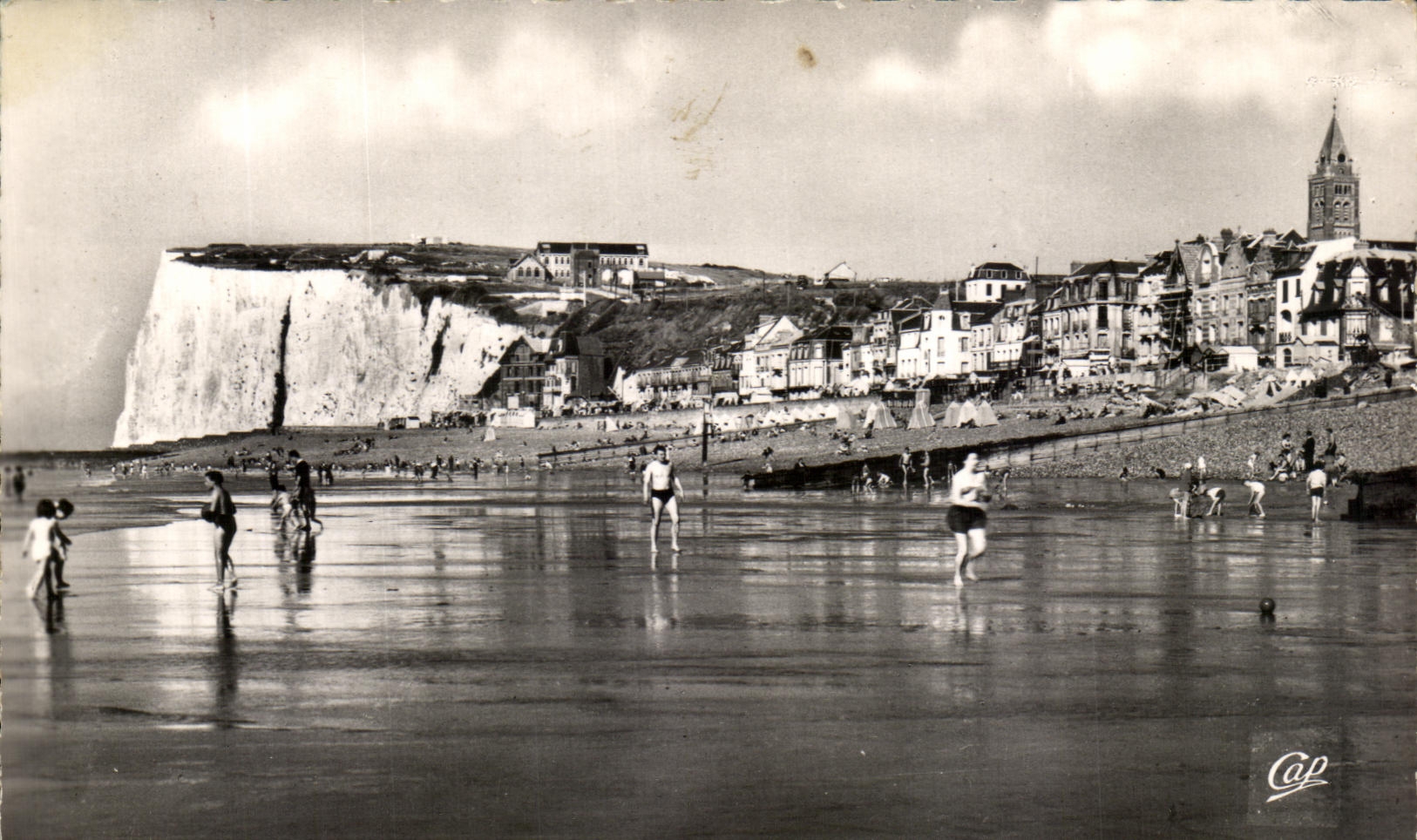 CPSM Seas Les Bains the Beach