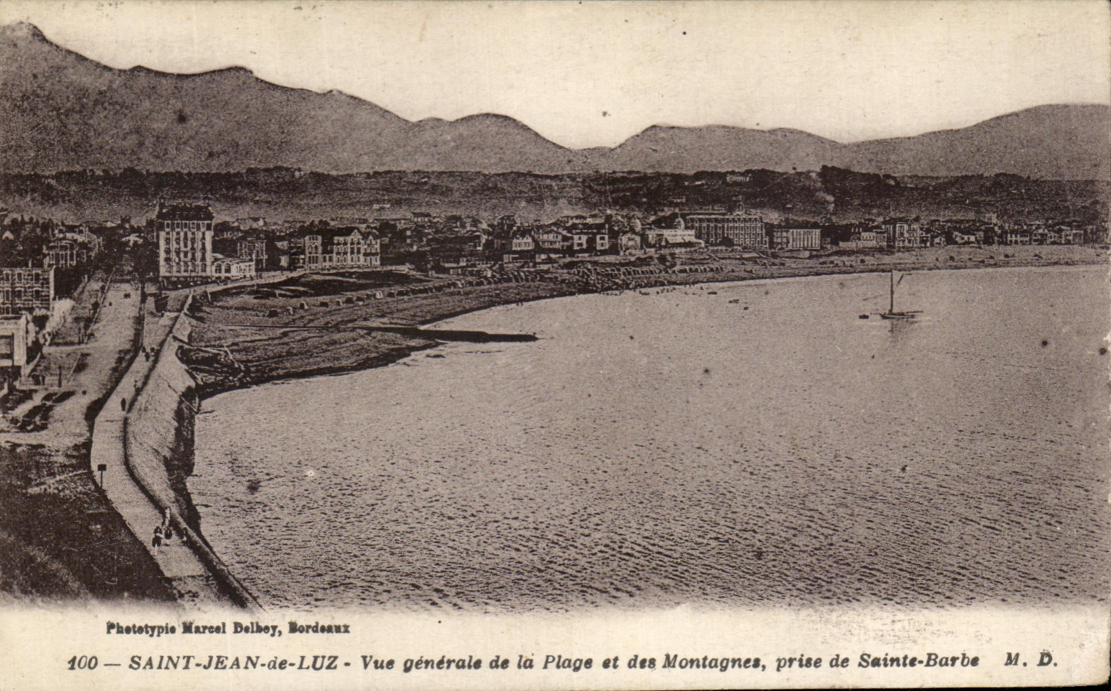 CPA Saint Jean De Luz Vue Generale De La Plage Et Des Montagnes Prise De Sainte Barbe