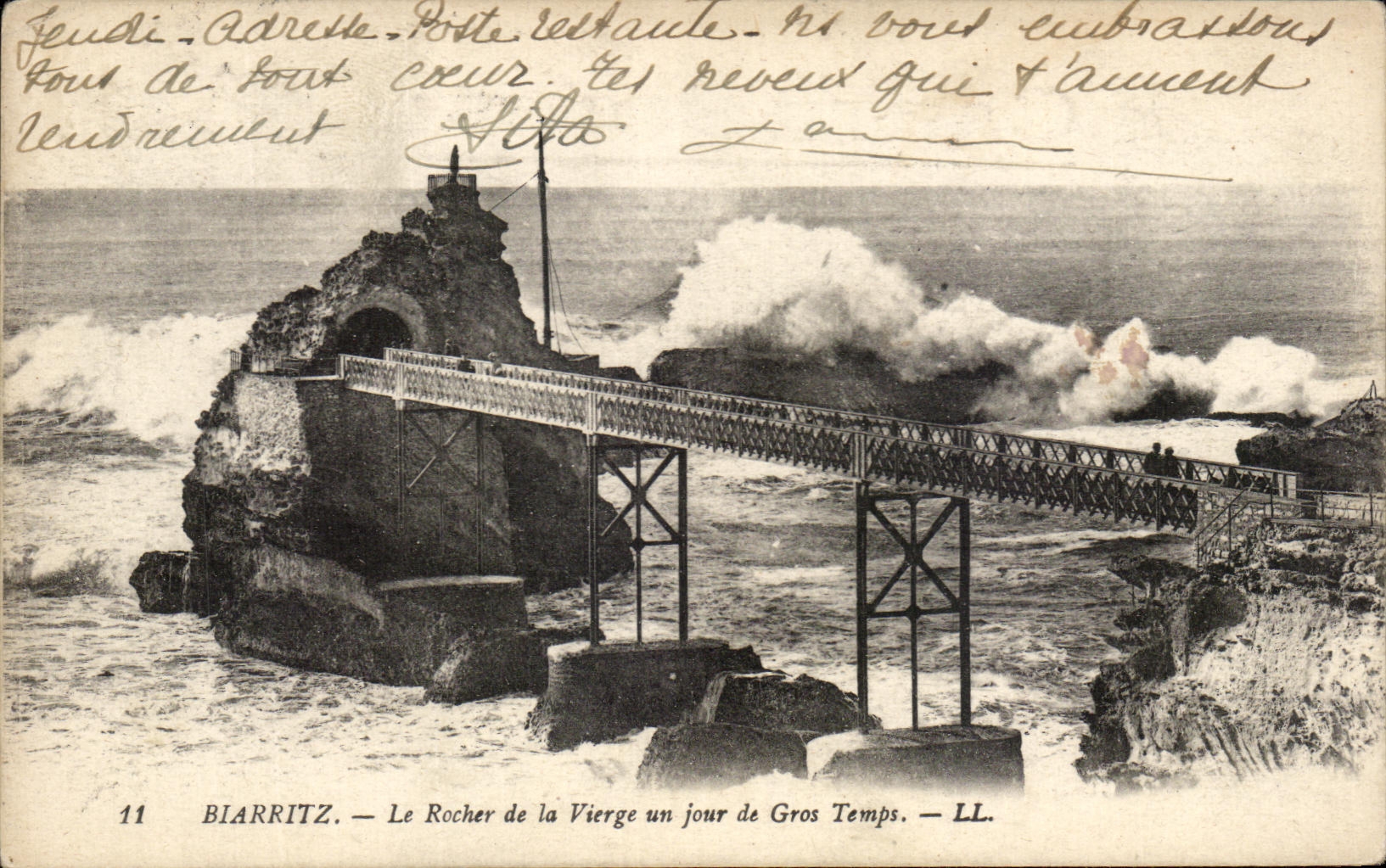 CPA Biarritz Le Rocher De La Vierge Un Jour De Gros Temps
