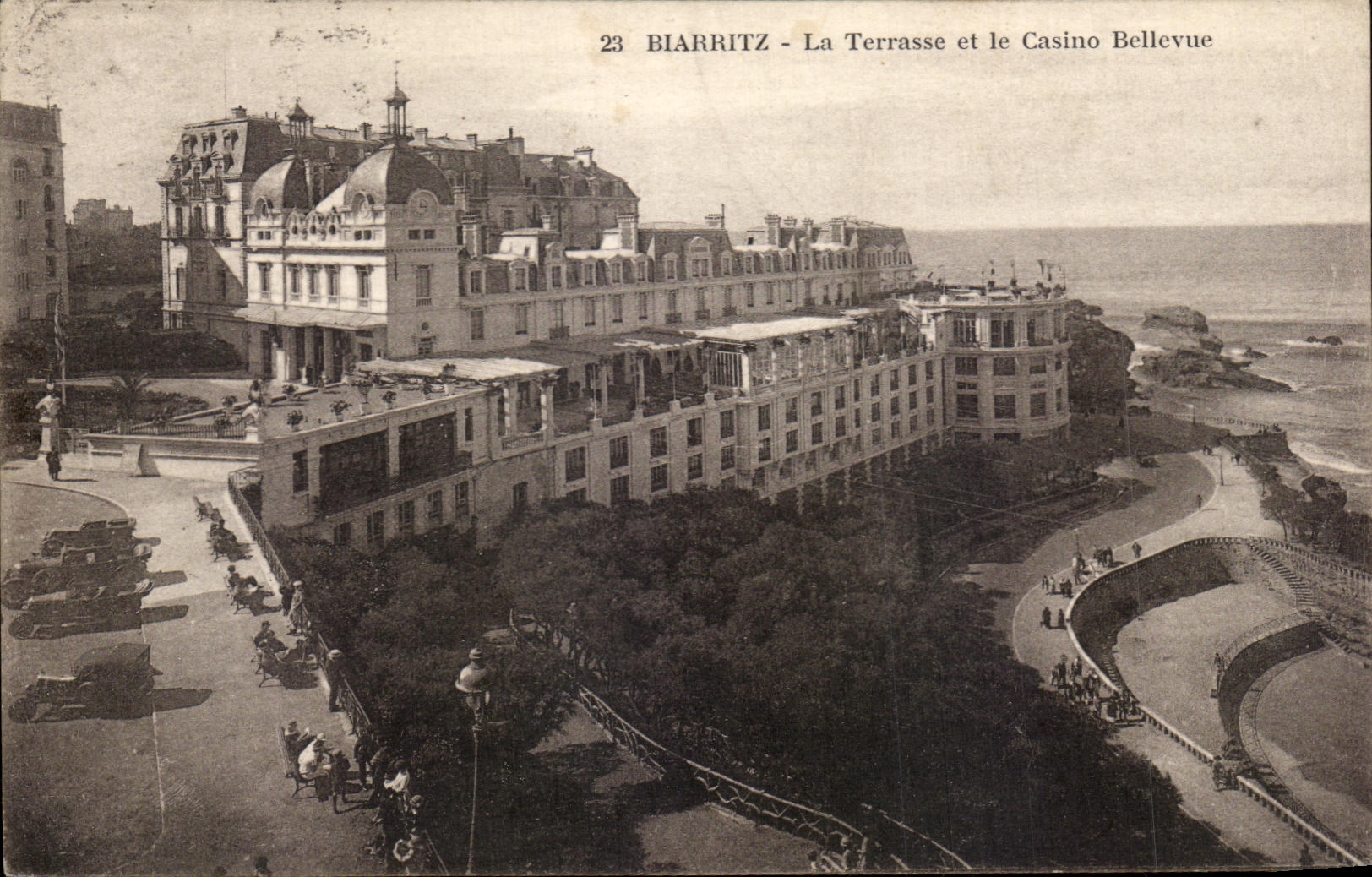 CPA Biarritz La Terrasse et le Casino Bellevue