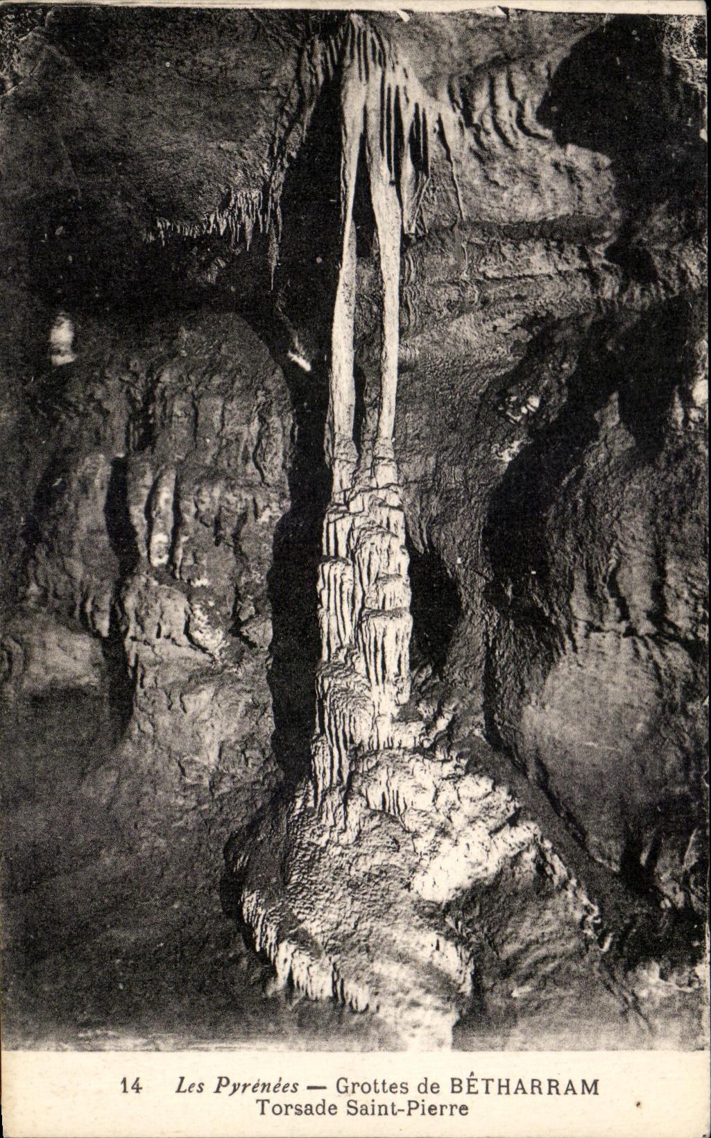 CPA the Pyrenees Grottes De Betharram Twists Saint Pierre