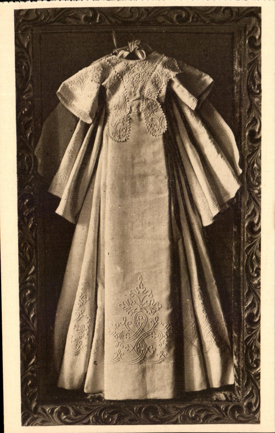 CPA Christening robe of Sainte Therese of the Child Jesus Lisieux