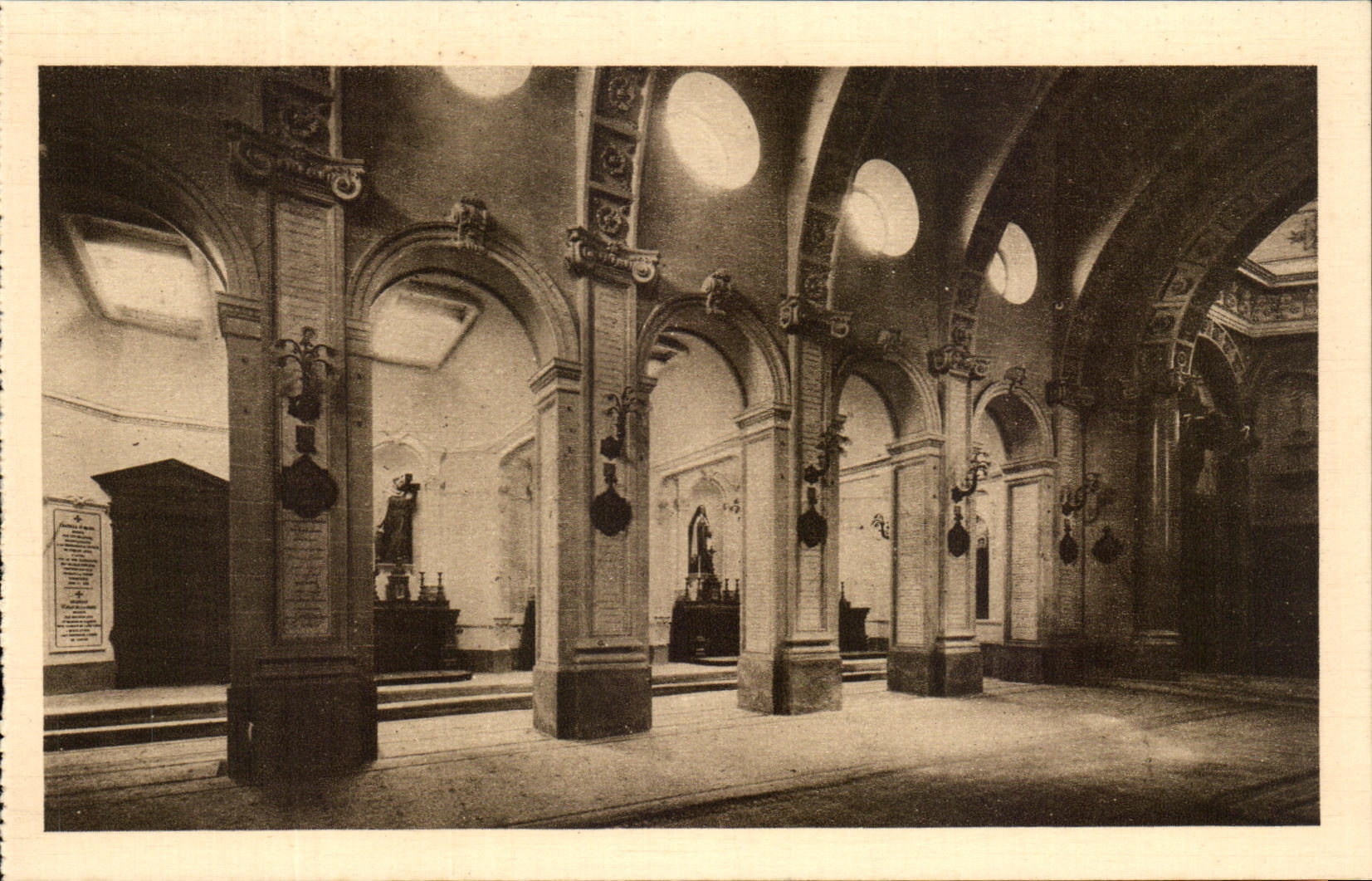 CPA La Chapelle of the Carmelite nuns of Lisieux Small Side Furnace bridges