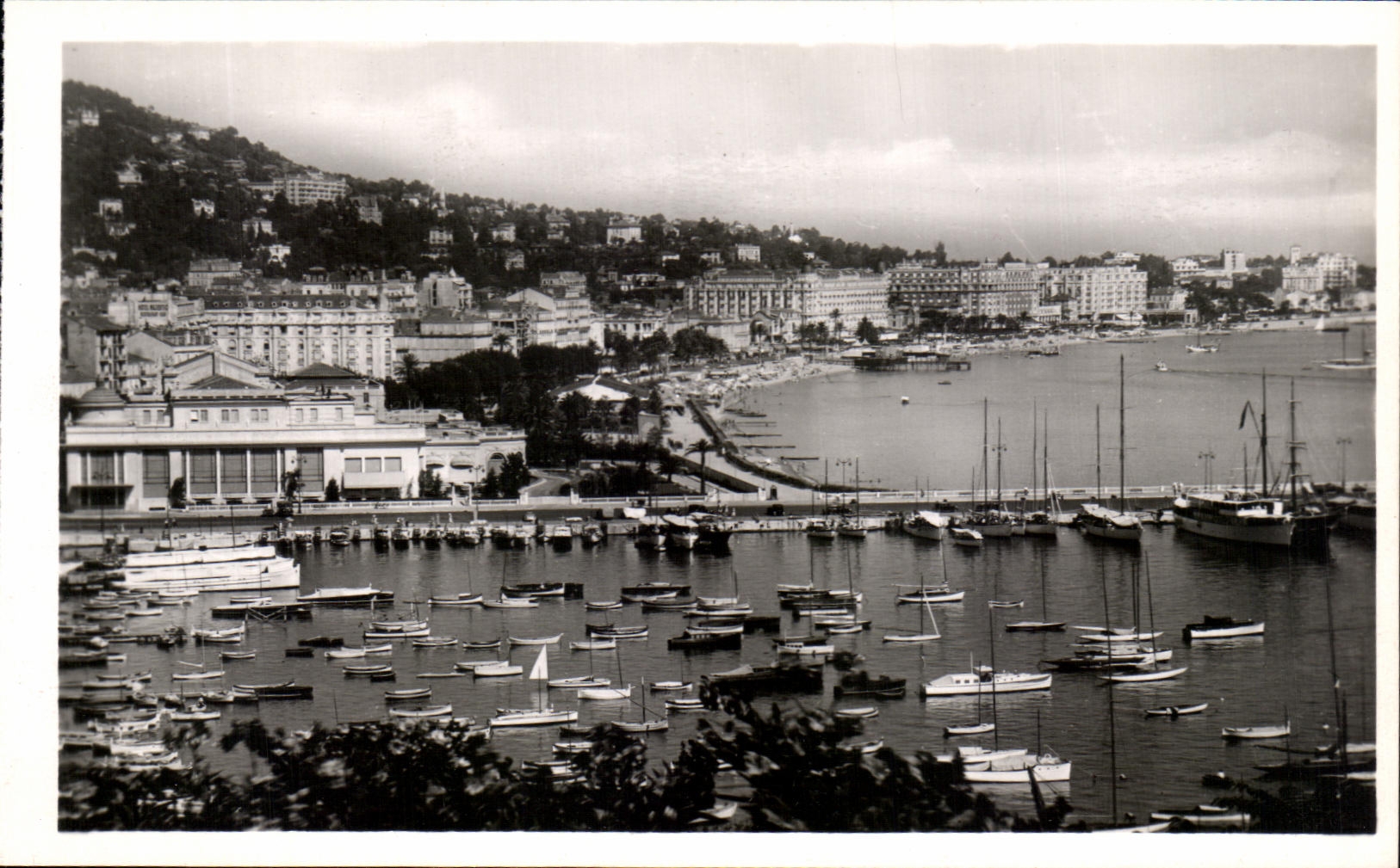 CPA Cannes View Taken Of Suquet Boats
