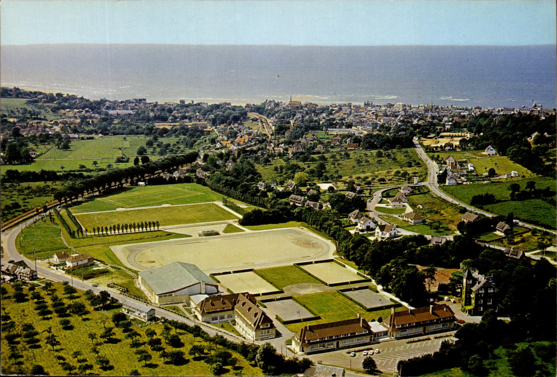 CPSM Houlgate Perle de la Cote Fleurie Centre regional d'Education Physique