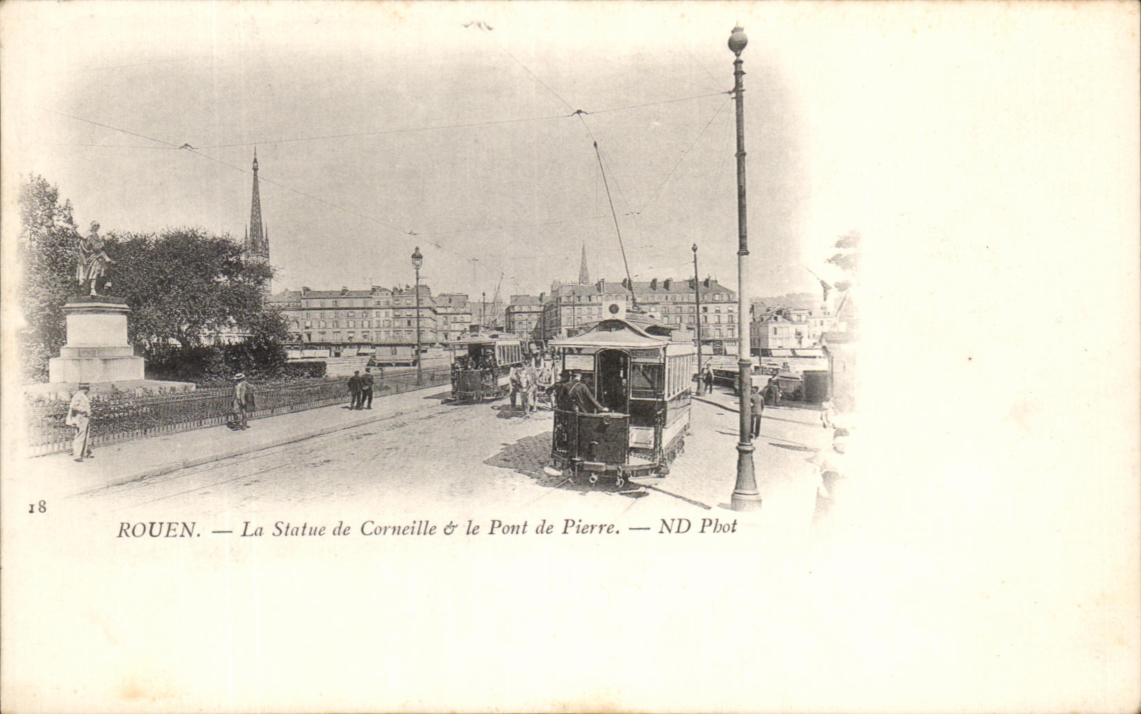 CPA Rouen La Statue of Crow the Bridge of Pierre Trams