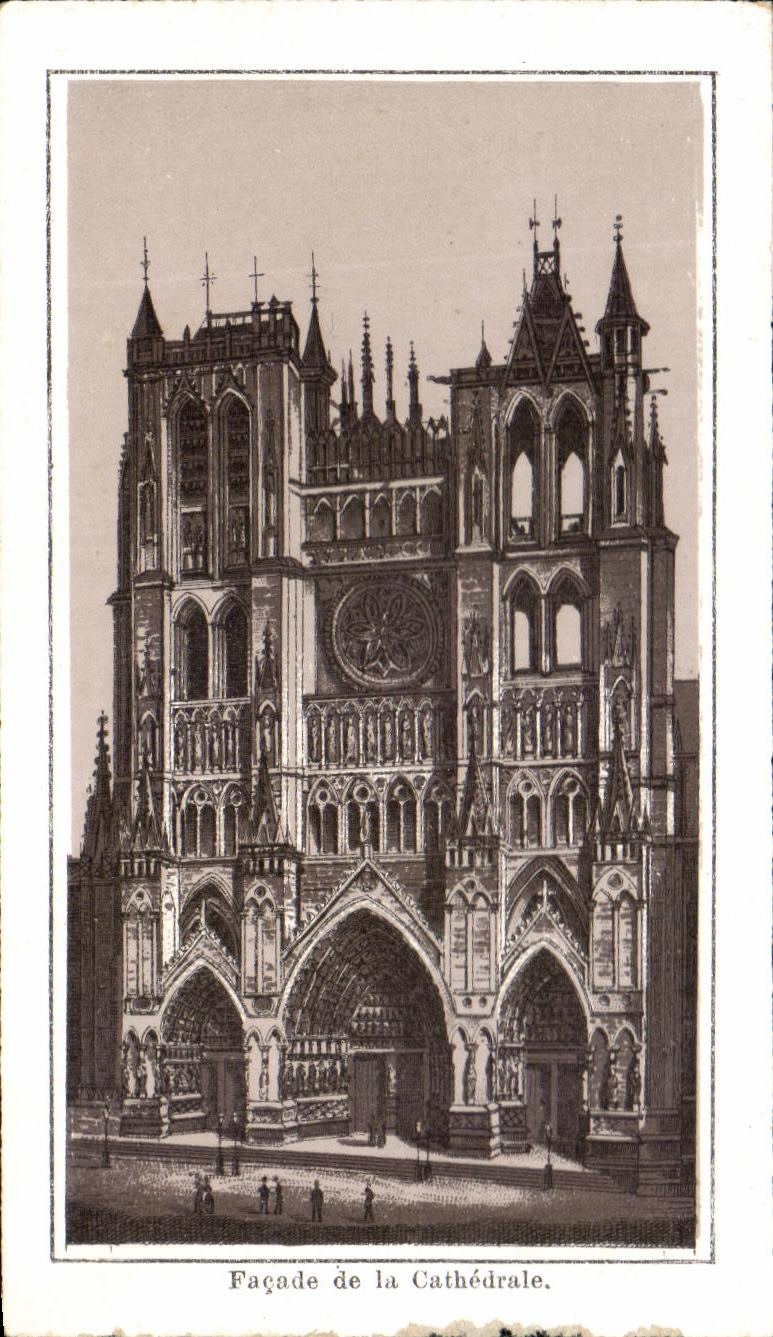 CPA Frontage of the Amiens Cathedral