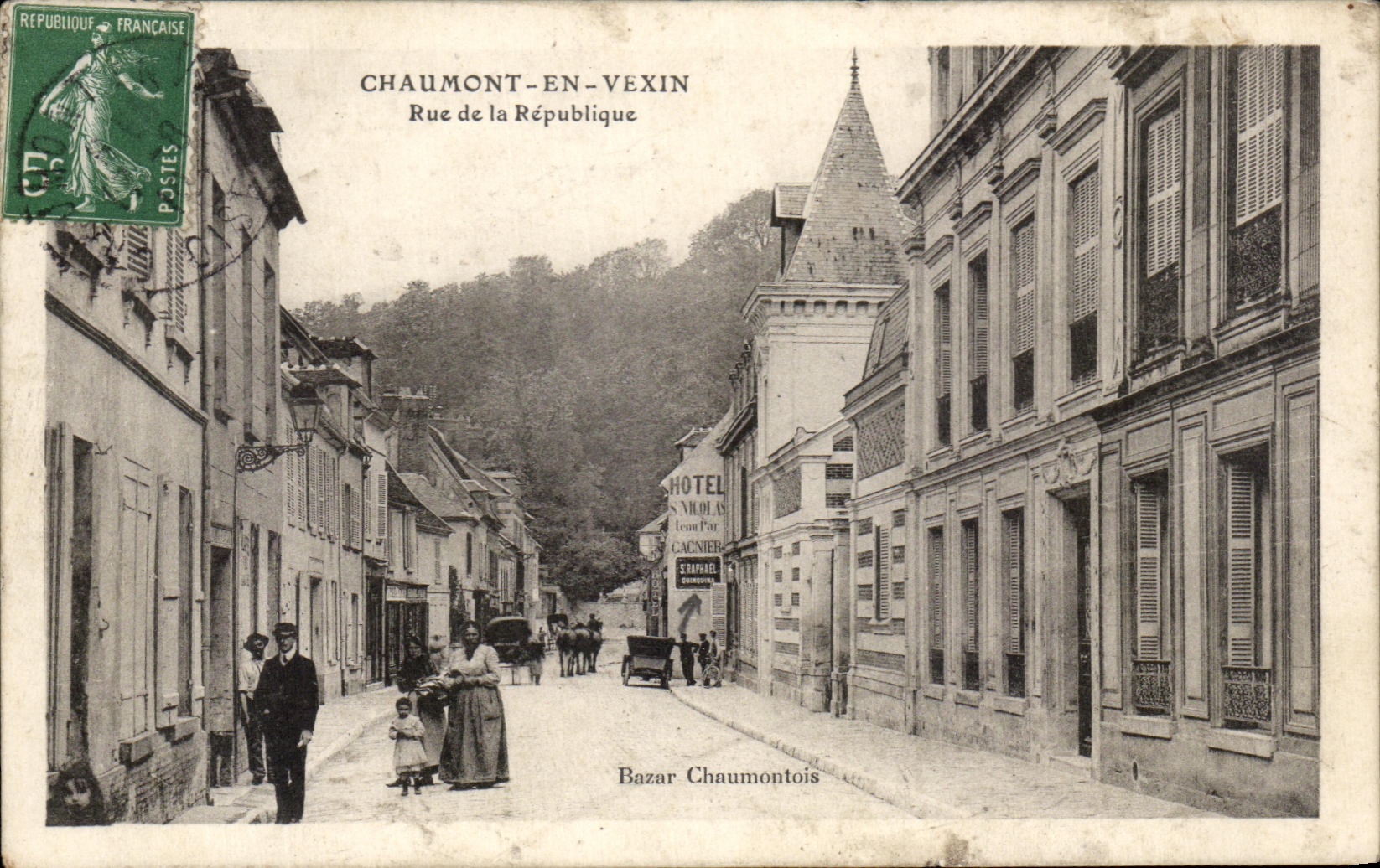 CPA Chaumont En Vexin Rue de la Republique