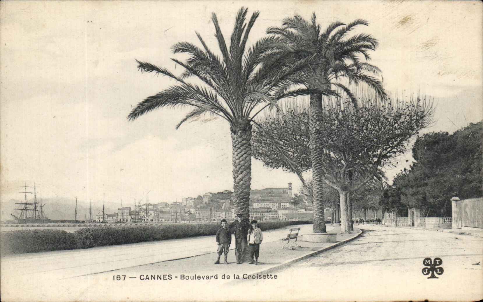 CPA Cannes Boulevard of the Small cross Children Boat