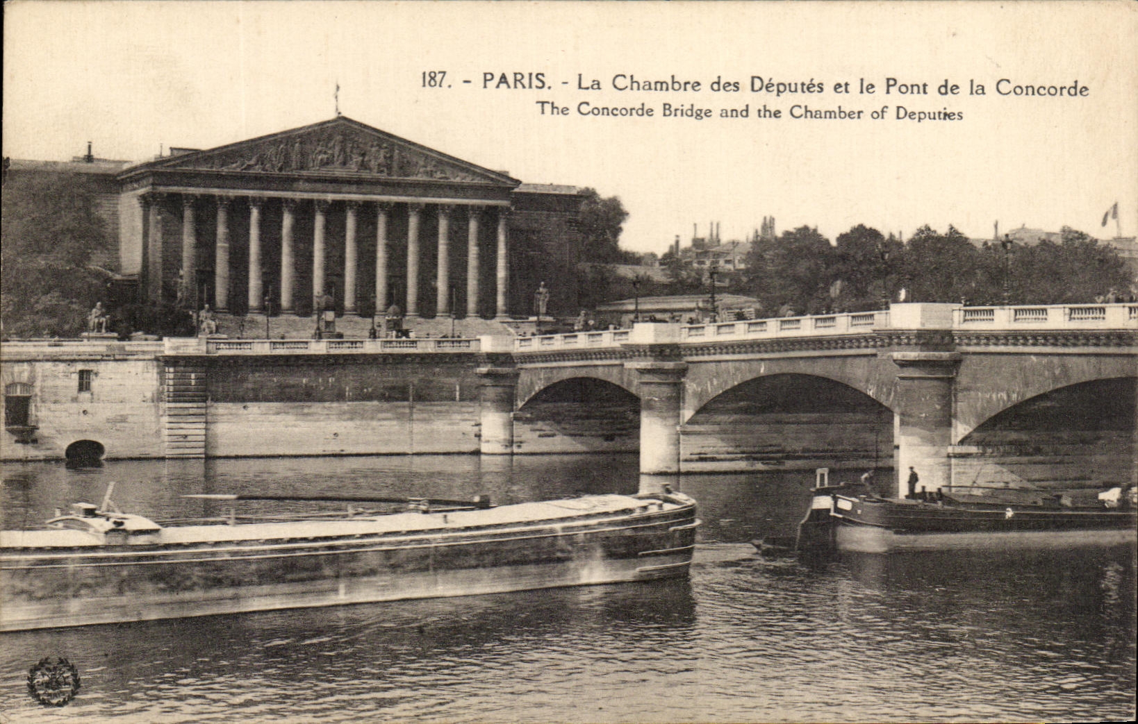 CPA Paris La House of Commons and Bridge of the Harmony Barges