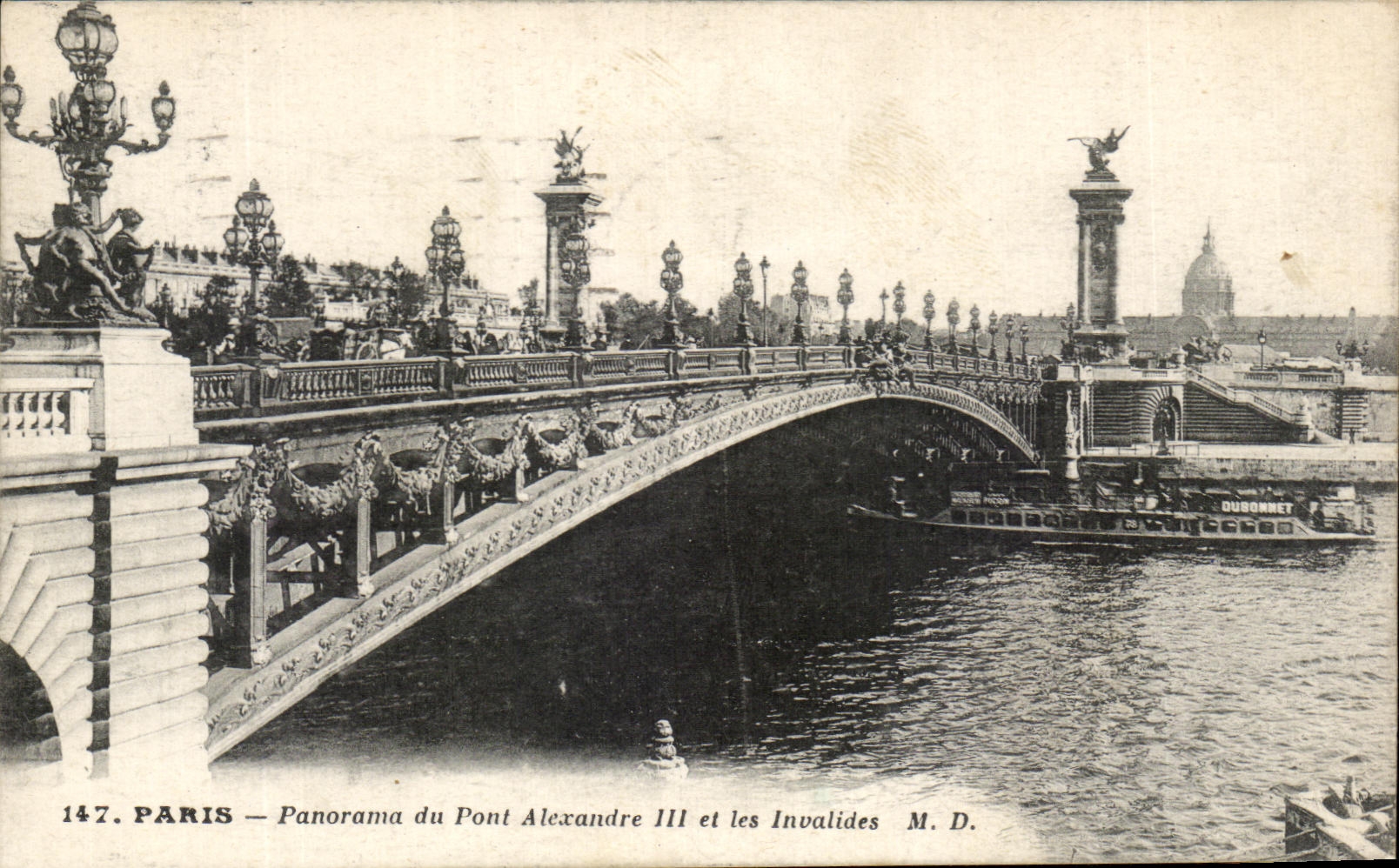 CPA Paris Panorama du Pont Alexandre III Et les Invalides Peniche