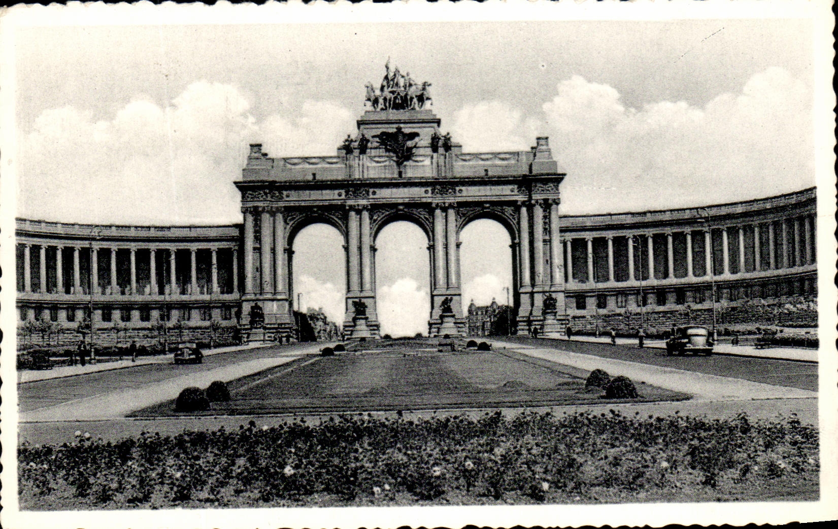 Arcada monumental de CPA Bruselas