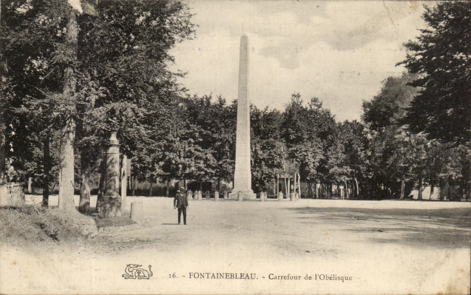 CPA Fontainebleau Crossroads Of the Obelisk