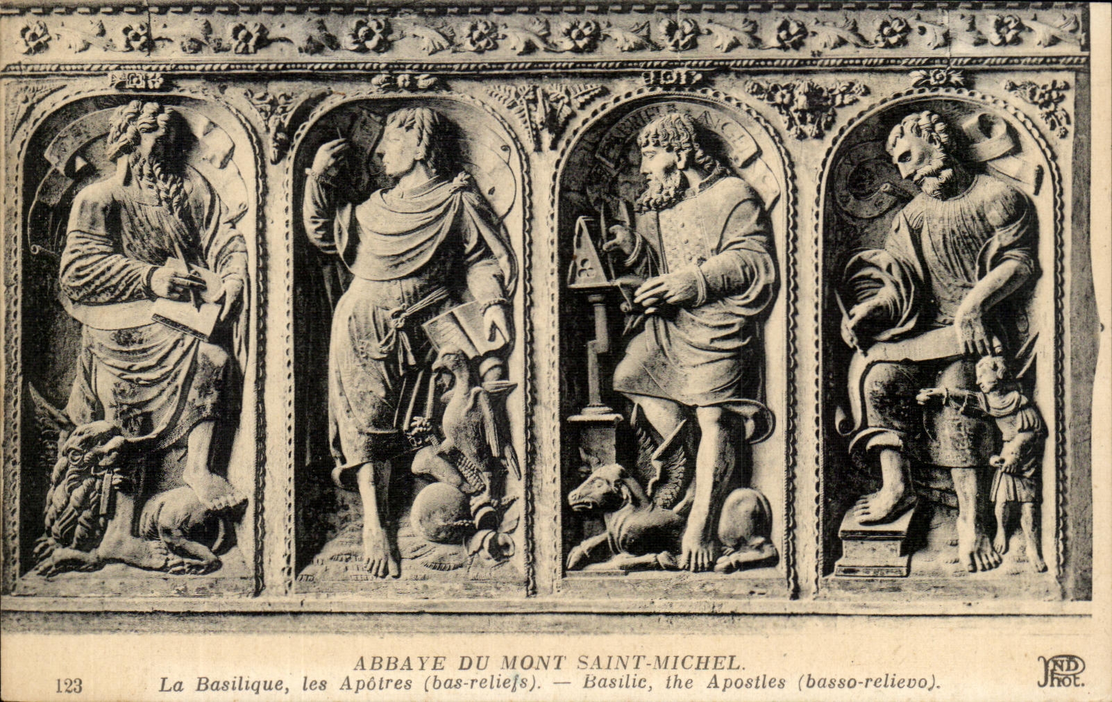 CPA Abbey of Mont Saint Michel the Basilica Apostles