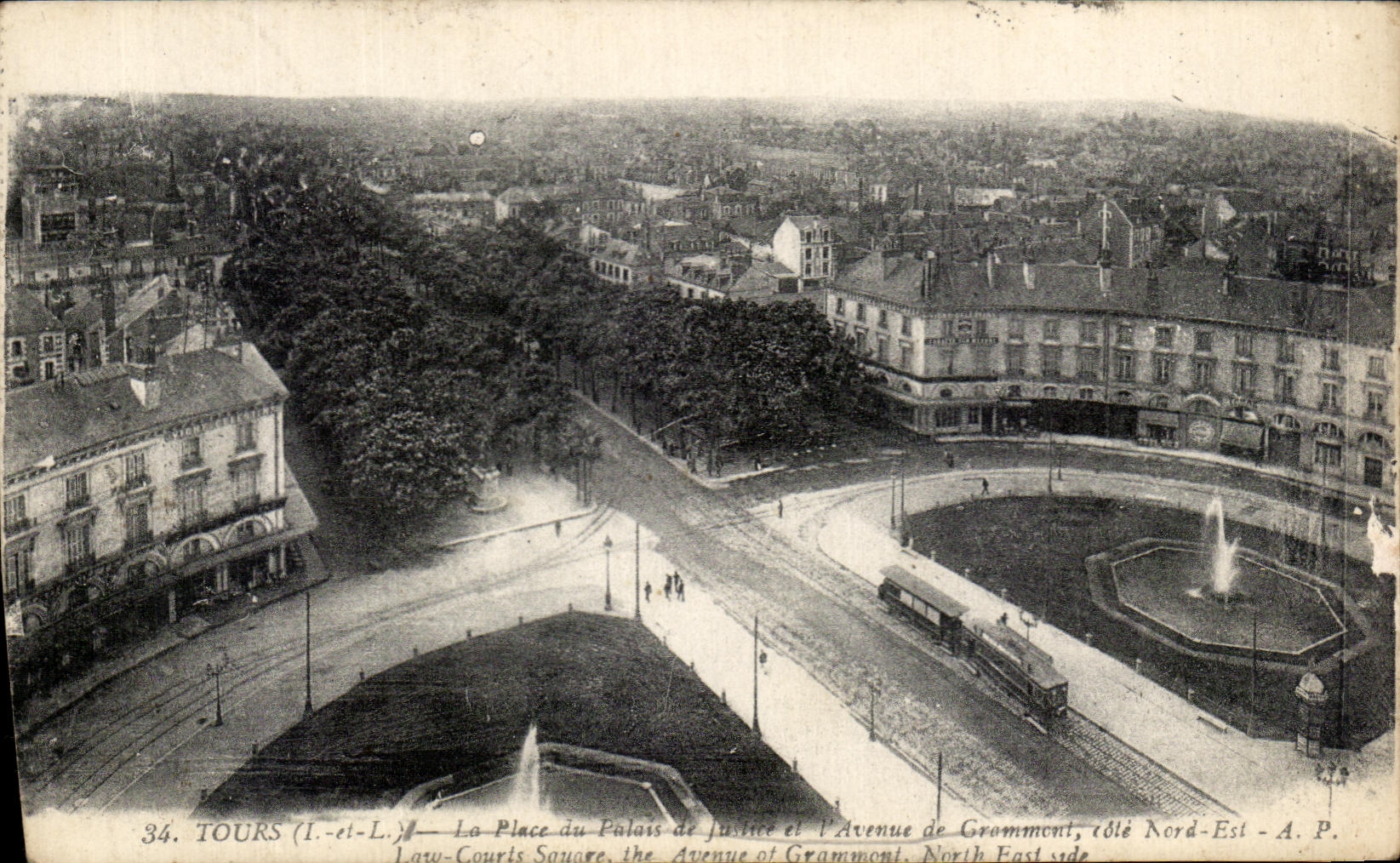 CPA Tours La Place du palais de justice Avenue de Grammont