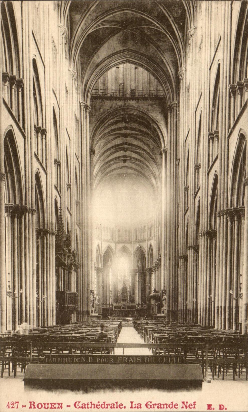 CPA Rouen Cathedrale La Great Nave