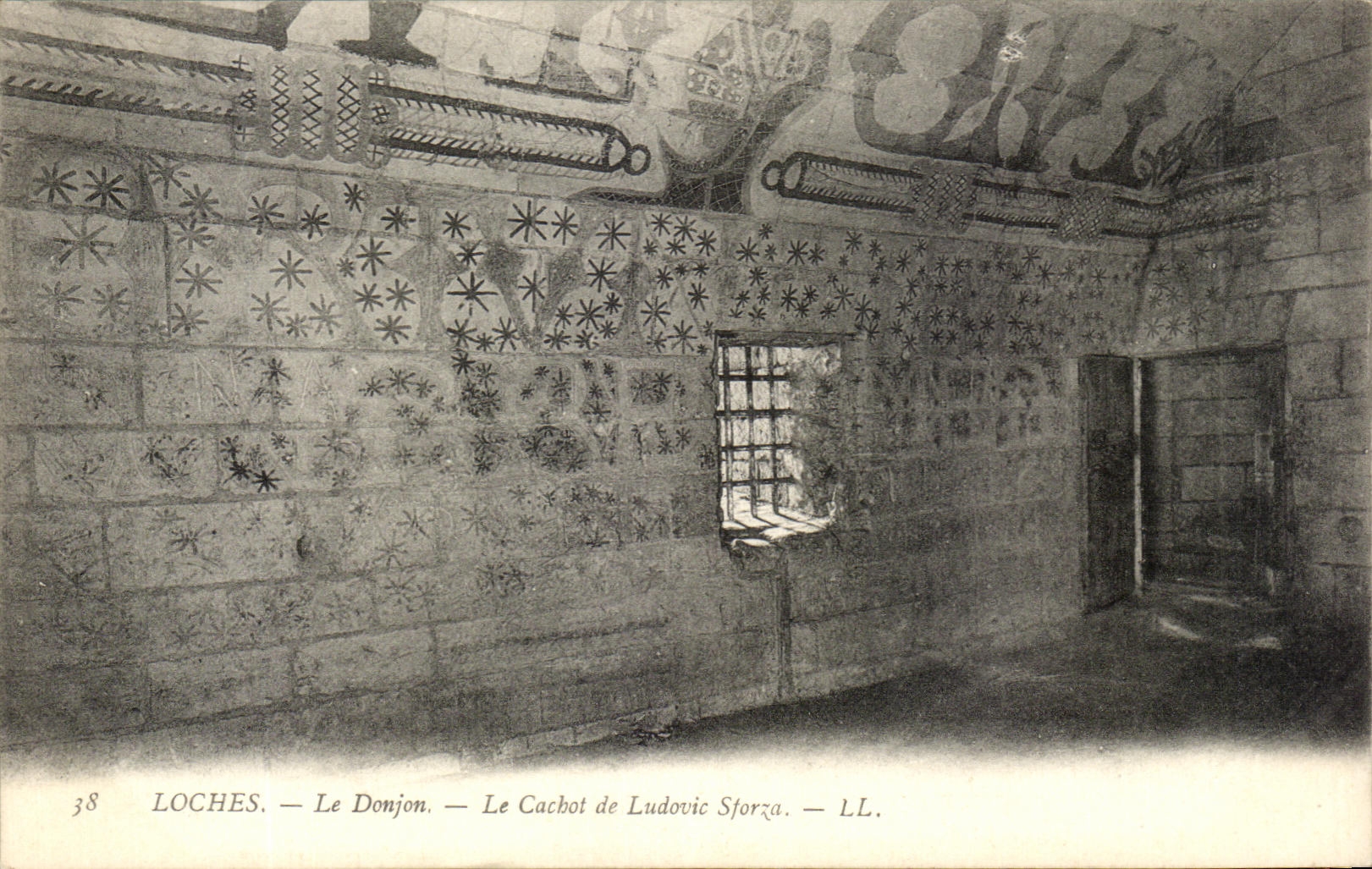 CPA Loaches the Keep the Dungeon of Ludovic Storza