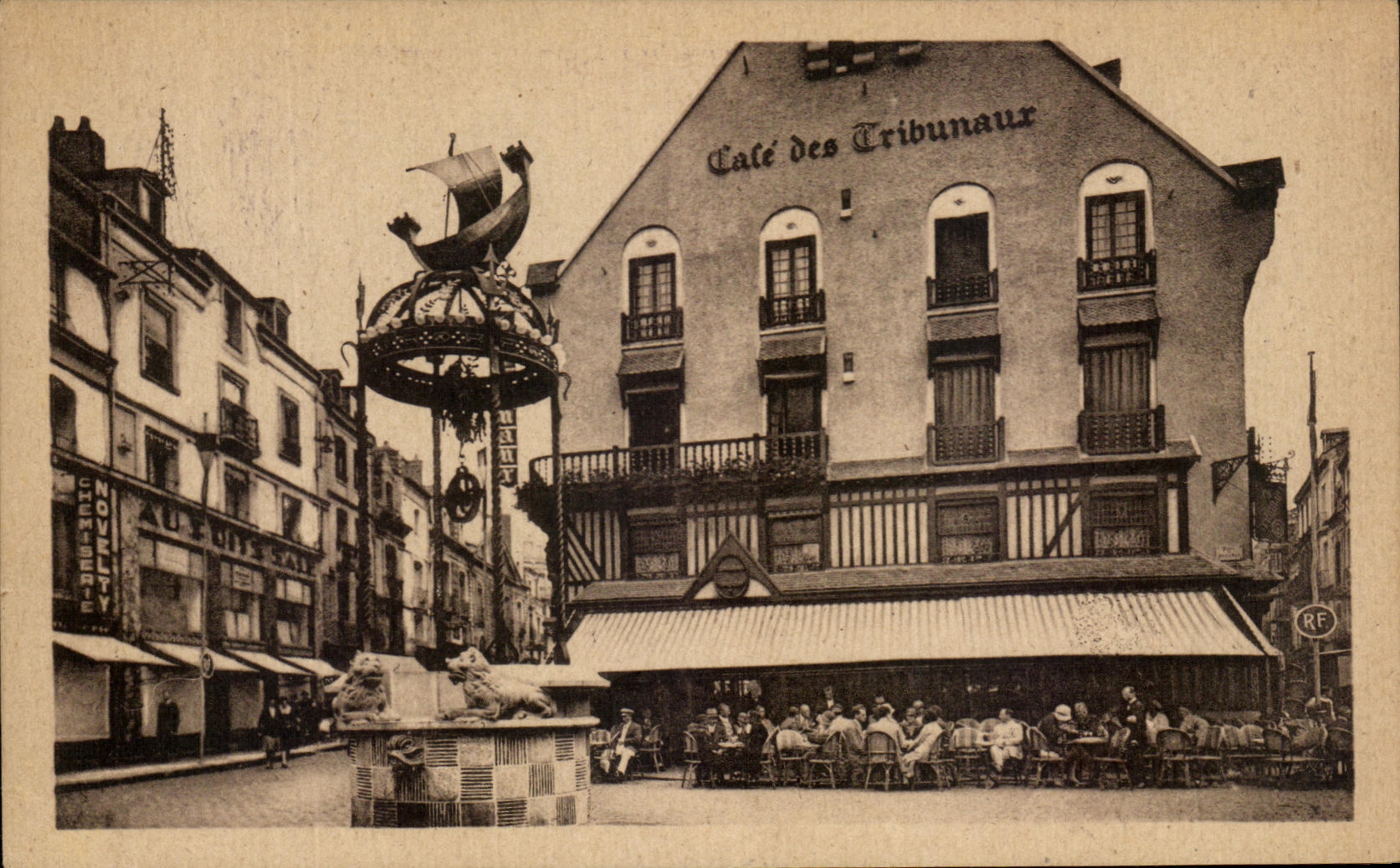 CPA Dieppe Ancien Cabaret De l'Horloge (1736) Cafe des tribunaux