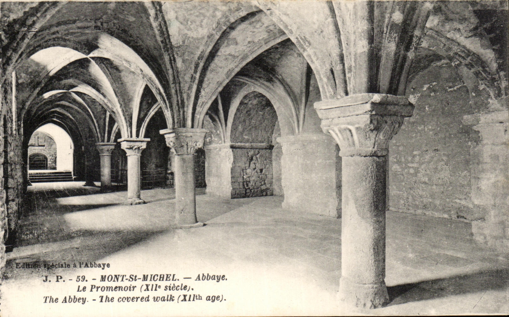 CPA Mont Saint Michel Abbey the Promenade