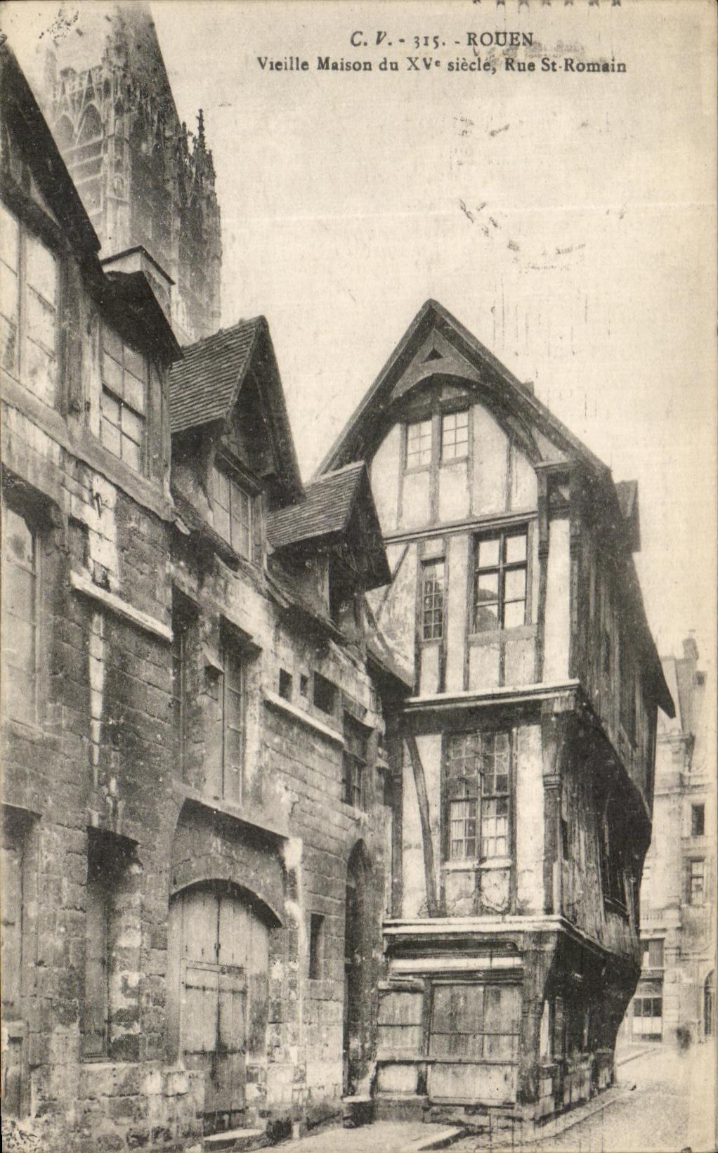 CPA Rouen Old woman House of the 15th Century Street St Romain