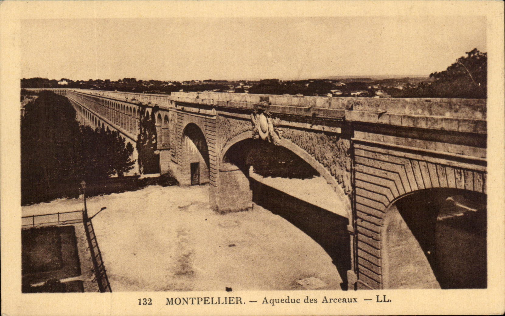 CPA Montpellier Aqueduc des Arceaux