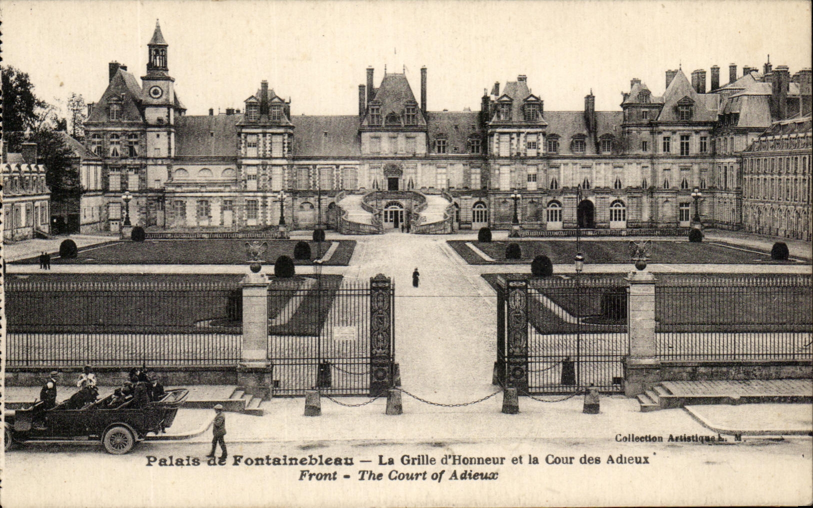 CPA Palais of Fontainebleau La Roasts Honor and the Automobile Court of the Good-byes