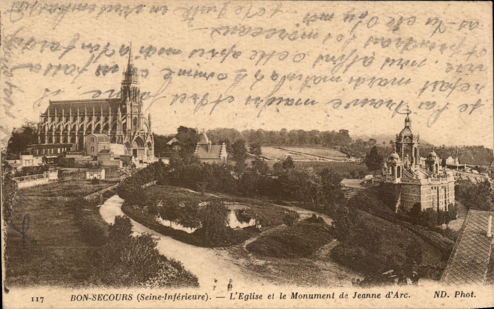 CPA Good Help the Church and the Monument of Jeanne d' Arc