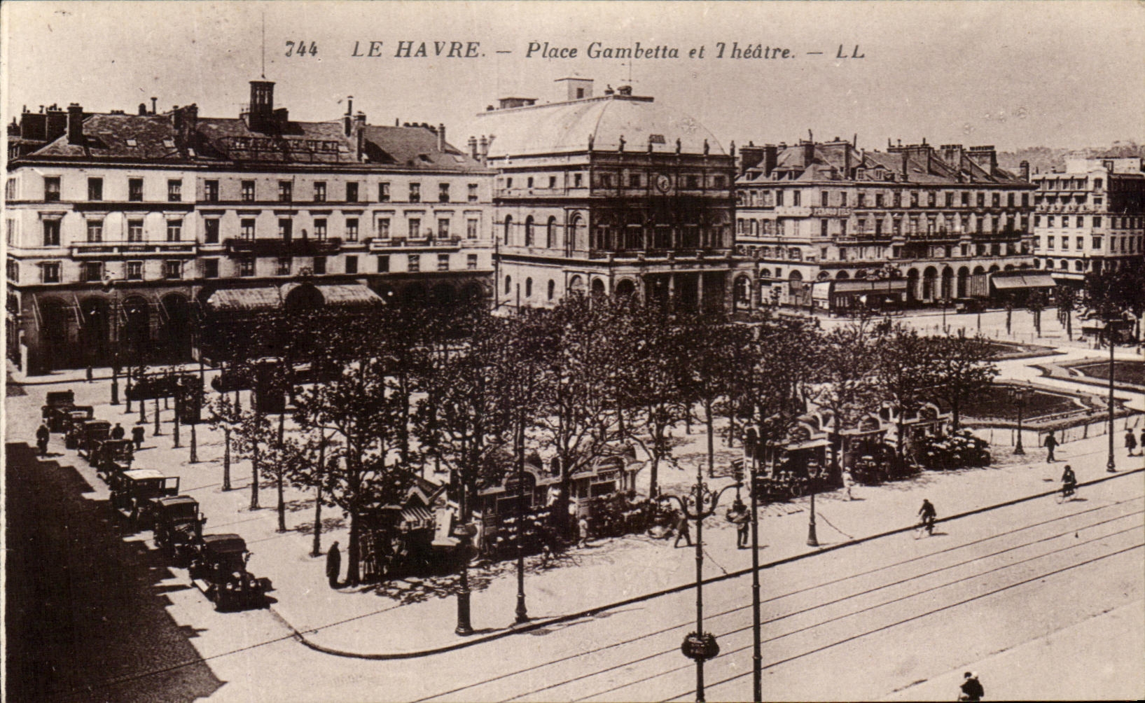 CPA Le Havre Places Gambetta And Theater