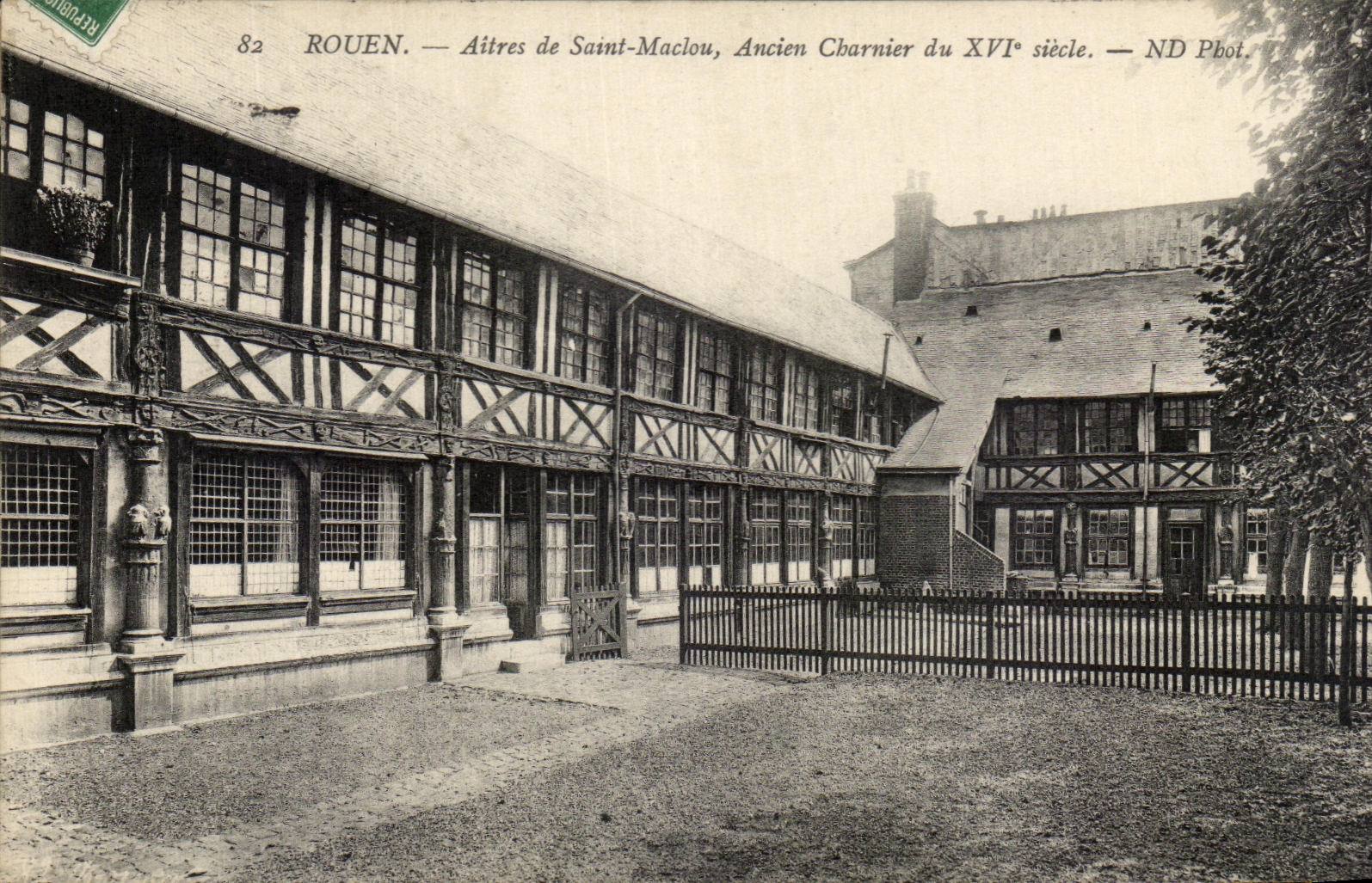CPA Rouen Aitres de Saint Maclou Old Mass grave of 16th