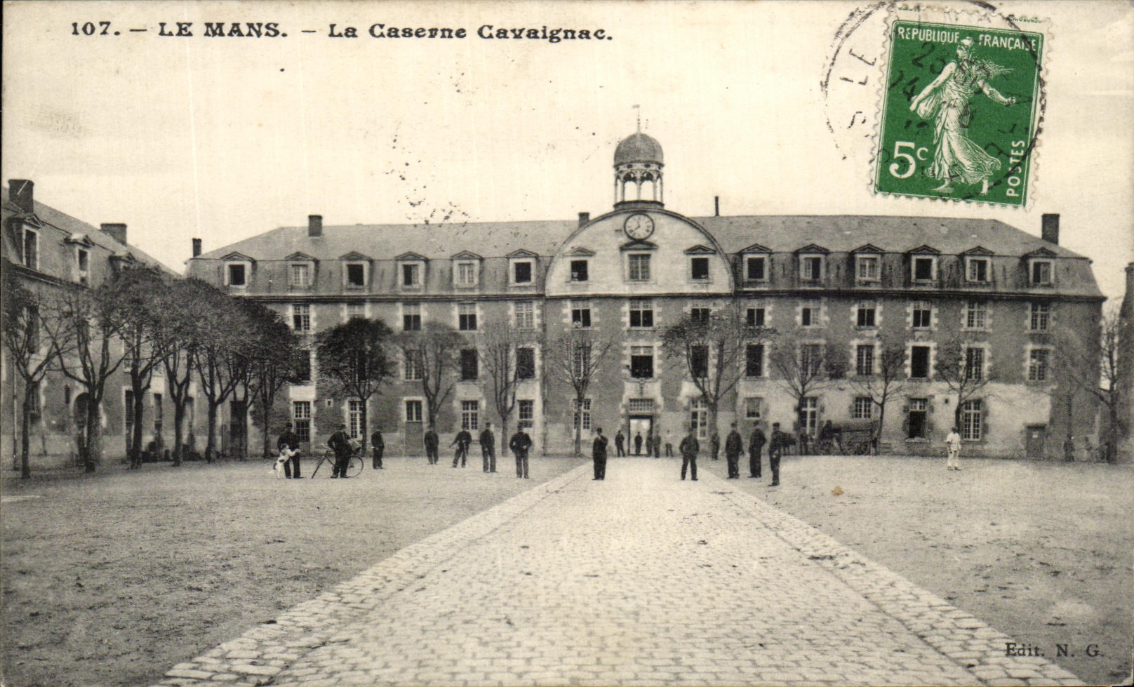 CPA Mans La Barracks Cavaignac Militaria