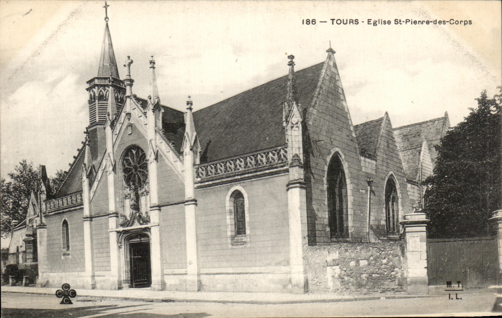 CPA Tours Church St Pierre Of the Bodies