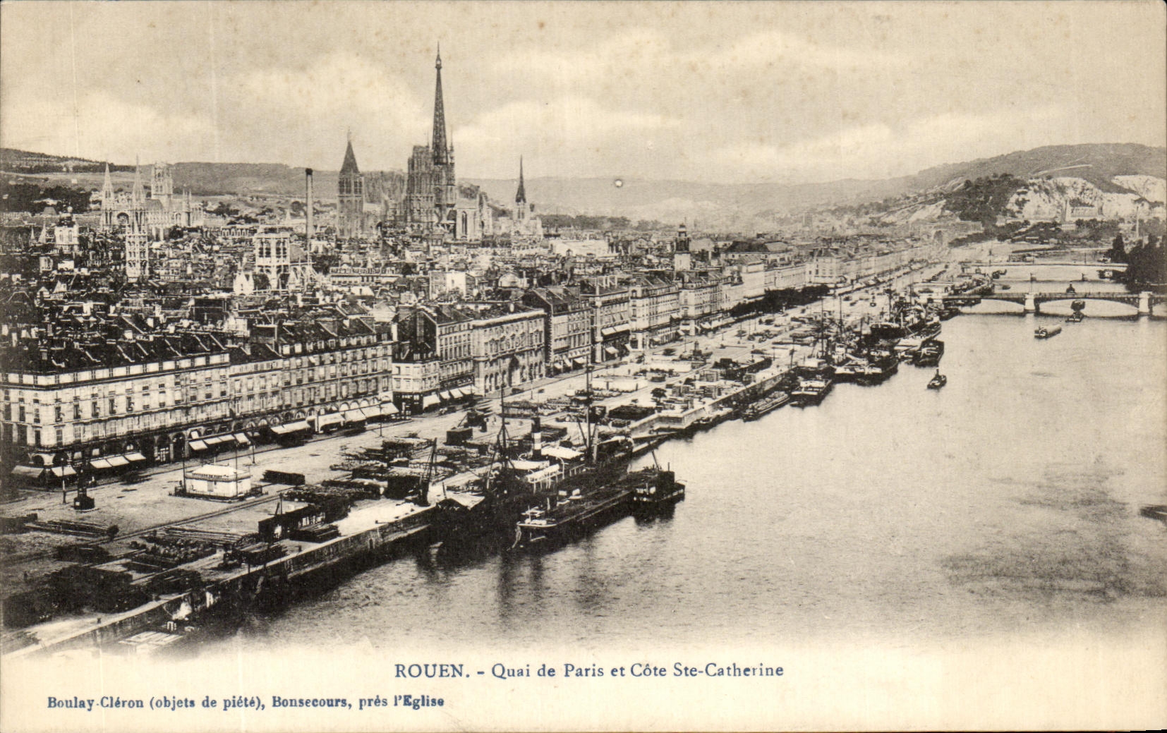 CPA Rouen Quay of Paris and Cote co Catherine Bateaux
