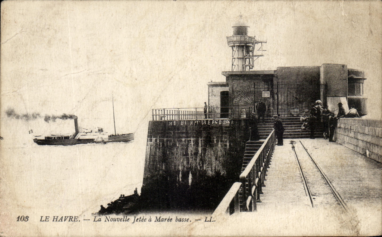 CPA La Havre La Nouvelle Jetee a Maree basse Bateau