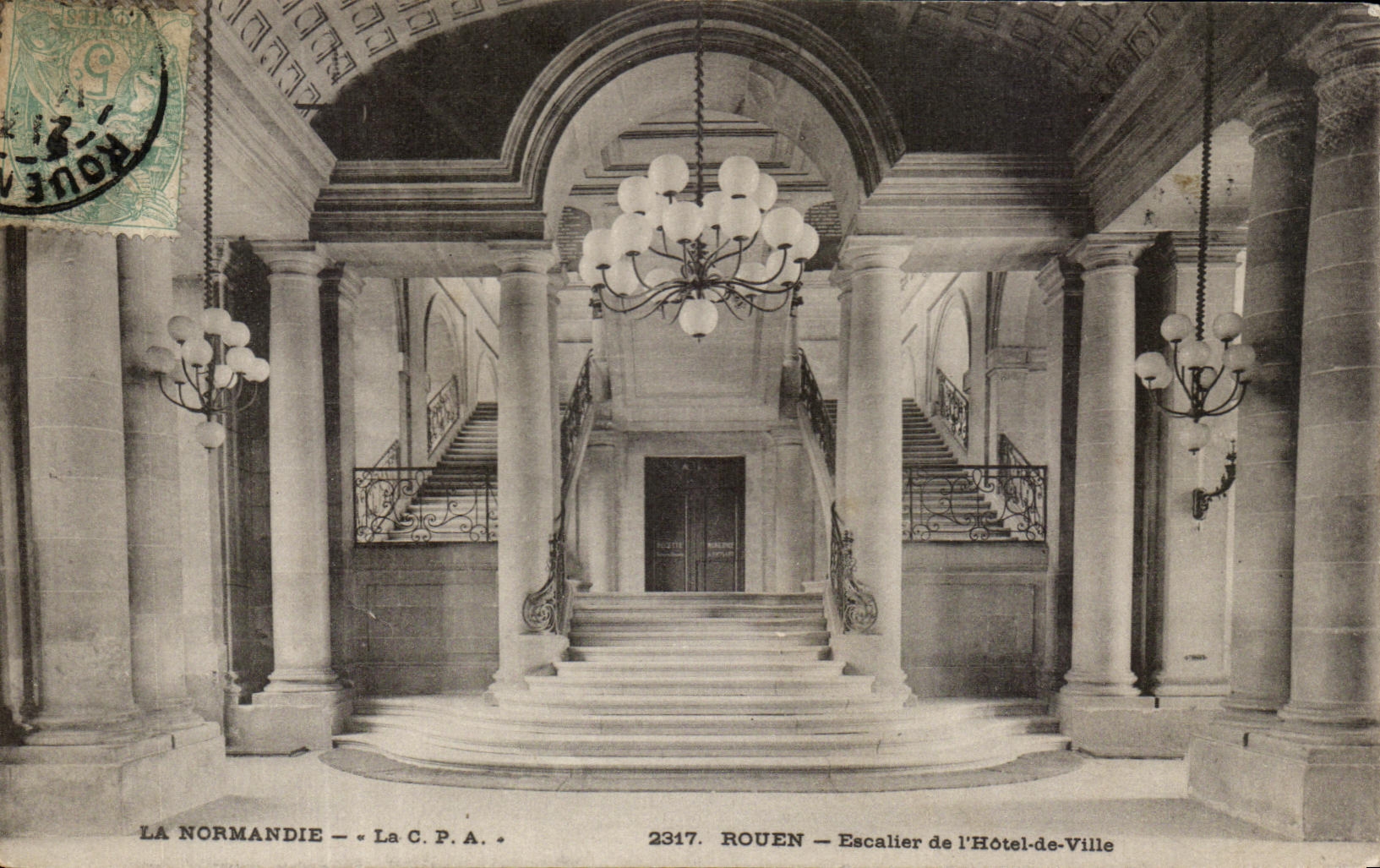 CPA Rouen Staircase of the Town hall