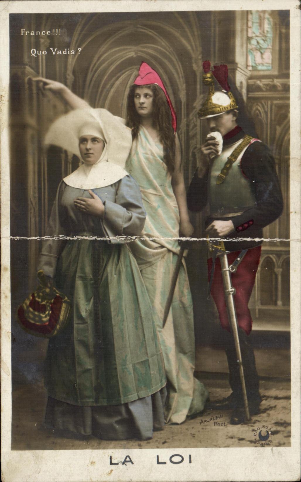 CPA France Quo vadis the Law Dragon Nun marianne Militaria